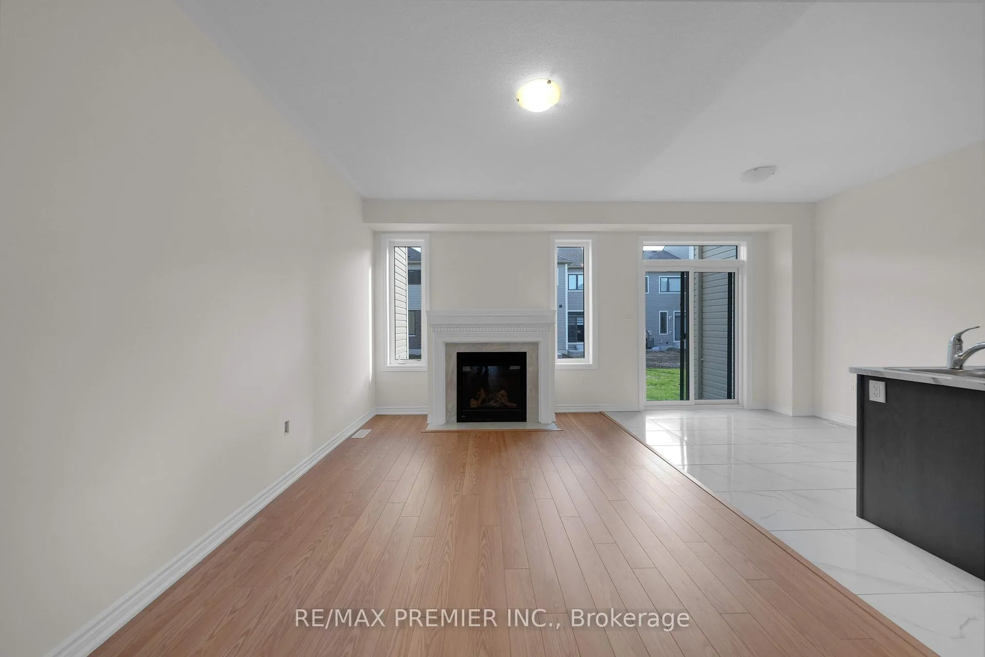 Photo 21 of 16 Prudhoe Terrace, Barrie, Rural Barrie Southeast — HOMEH