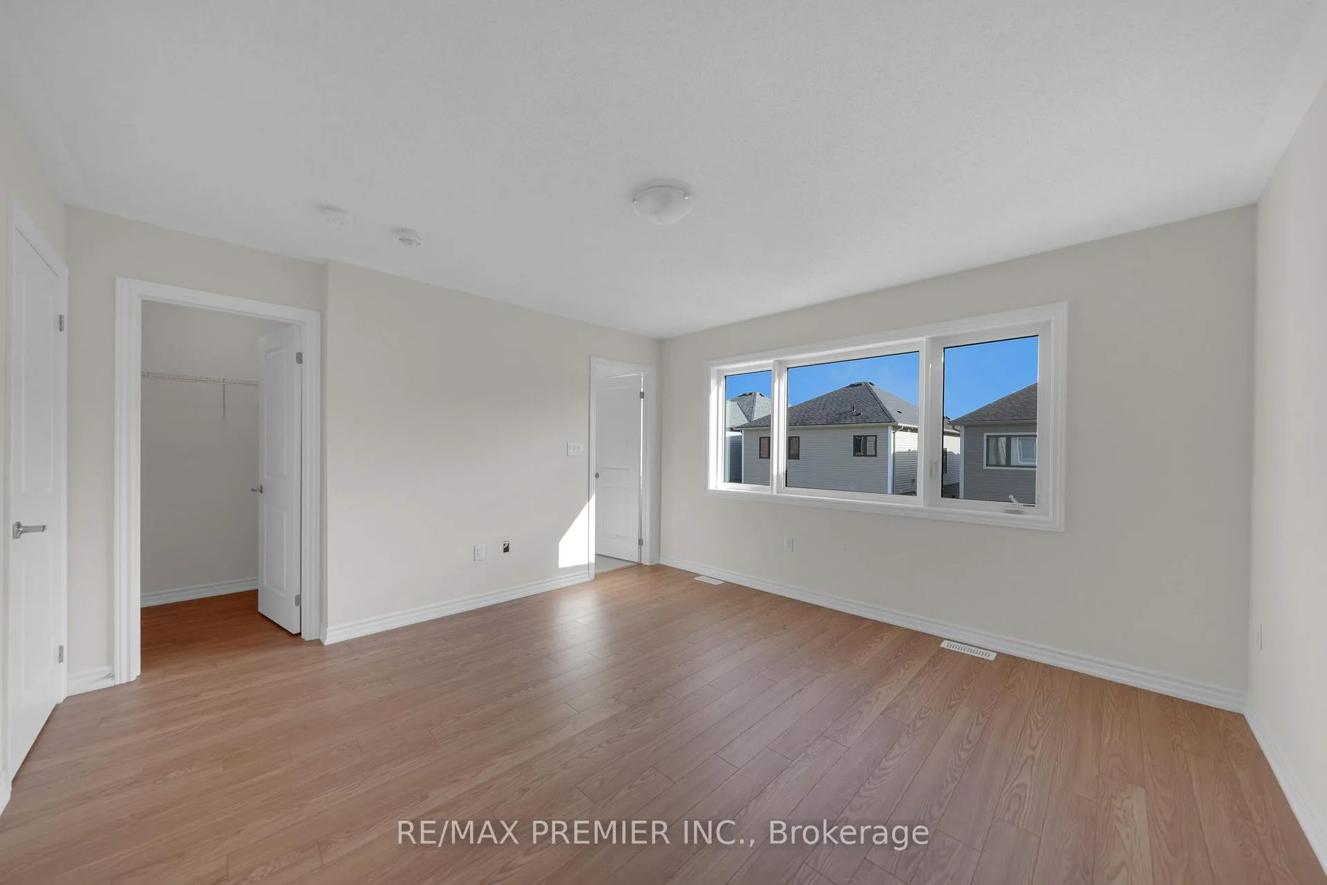 Photo 51 of 16 Prudhoe Terrace, Barrie, Rural Barrie Southeast — HOMEH