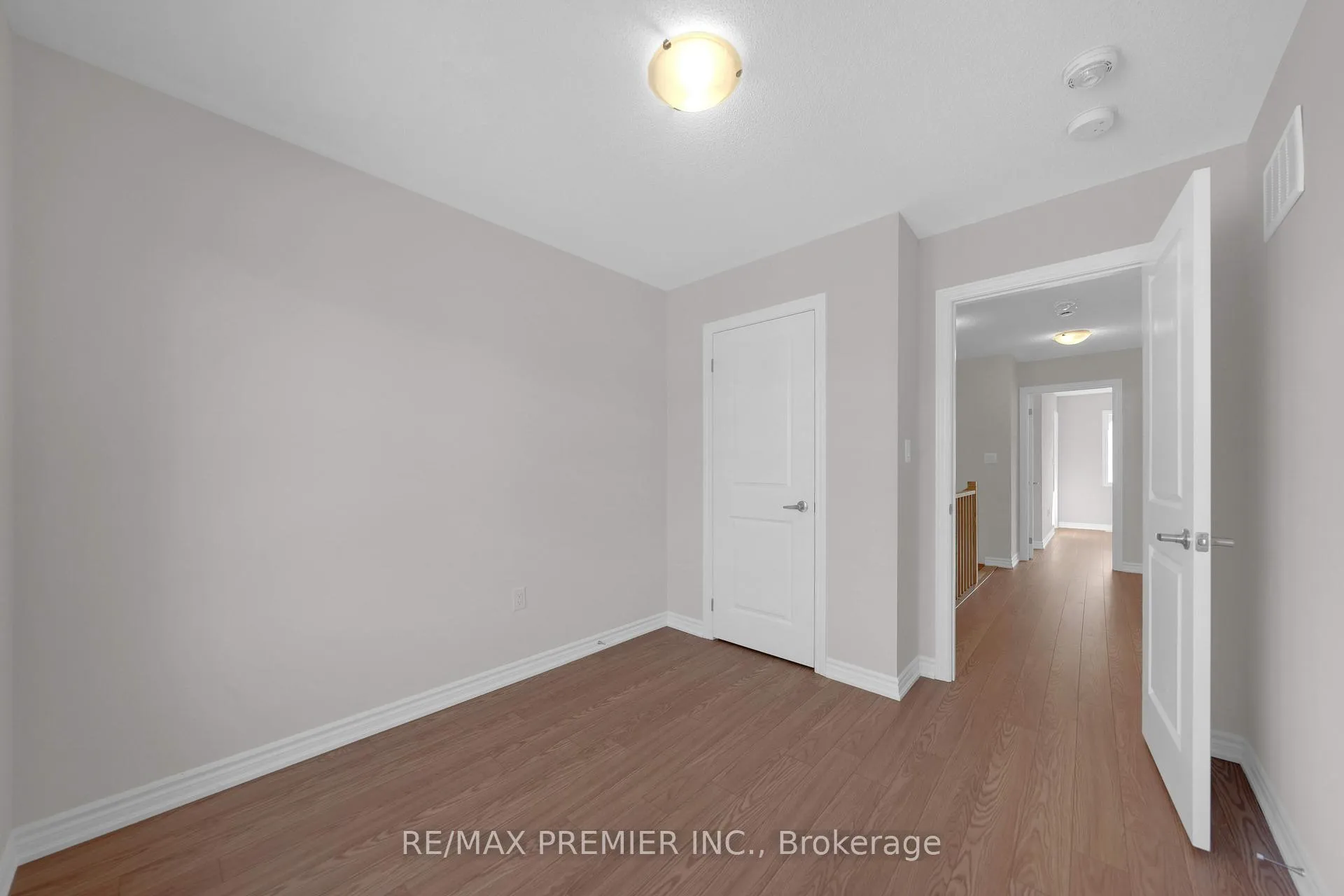 Photo 77 of 16 Prudhoe Terrace, Barrie, Rural Barrie Southeast — HOMEH