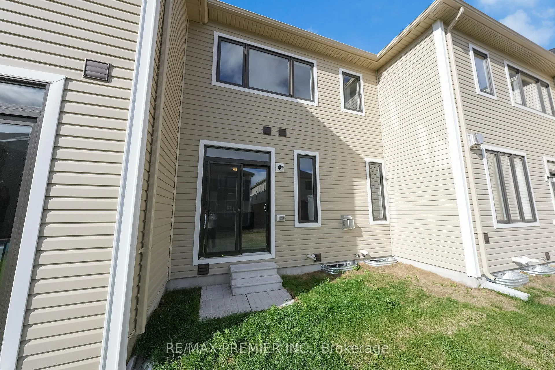 Photo 87 of 16 Prudhoe Terrace, Barrie, Rural Barrie Southeast — HOMEH