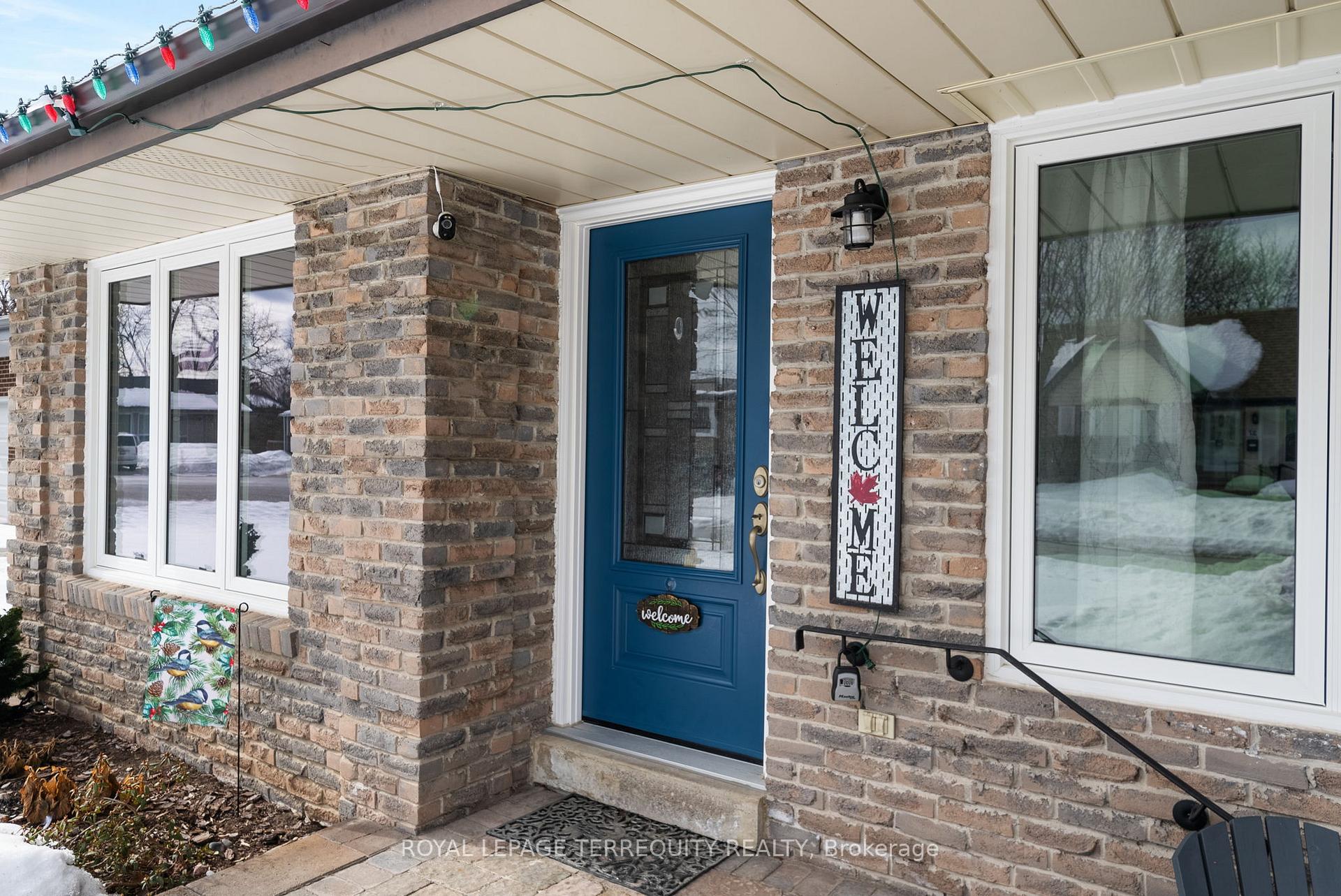 Photo 12 of 24 Glenmount Court, Whitby, Lynde Creek — HOMEH