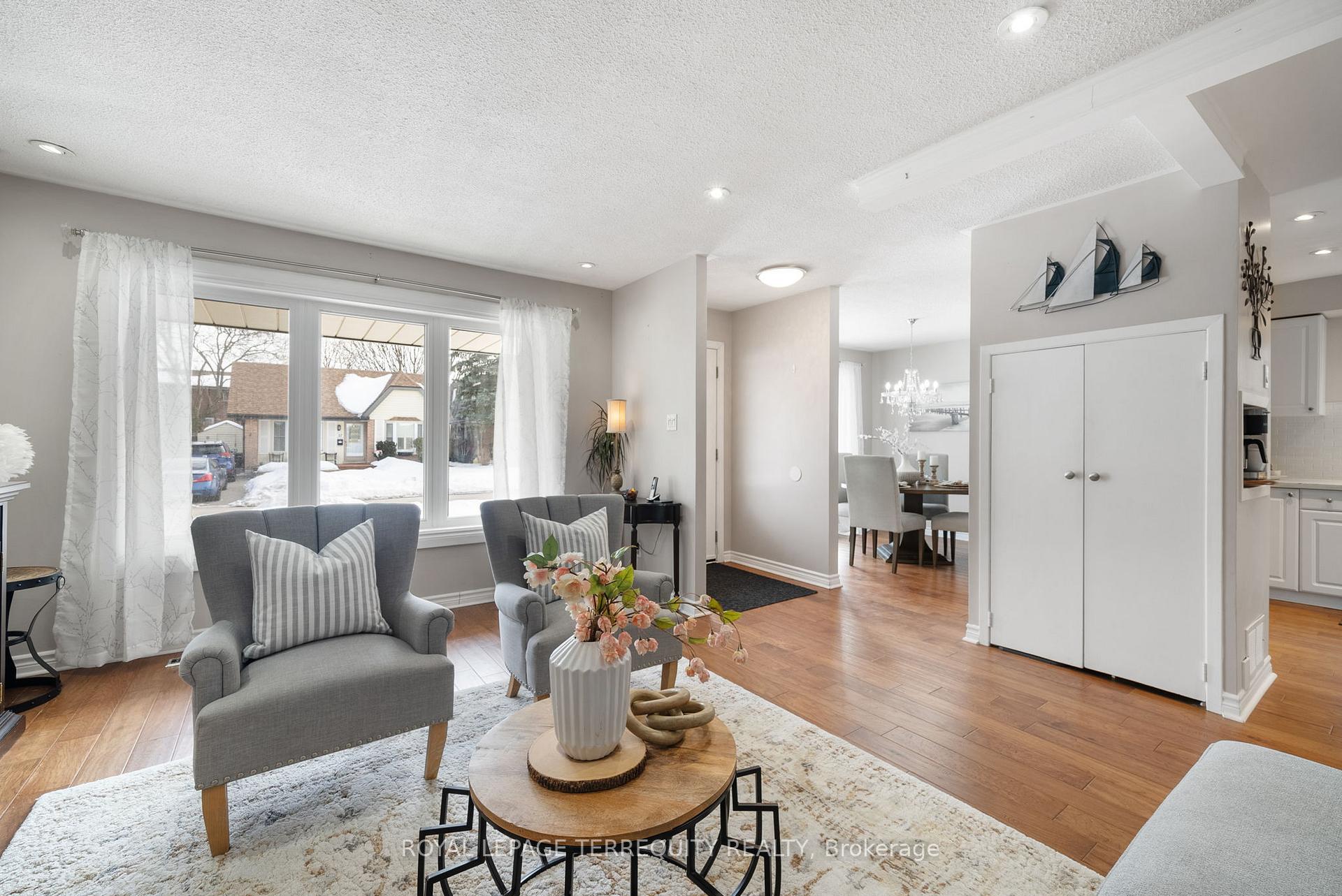 Photo 14 of 24 Glenmount Court, Whitby, Lynde Creek — HOMEH