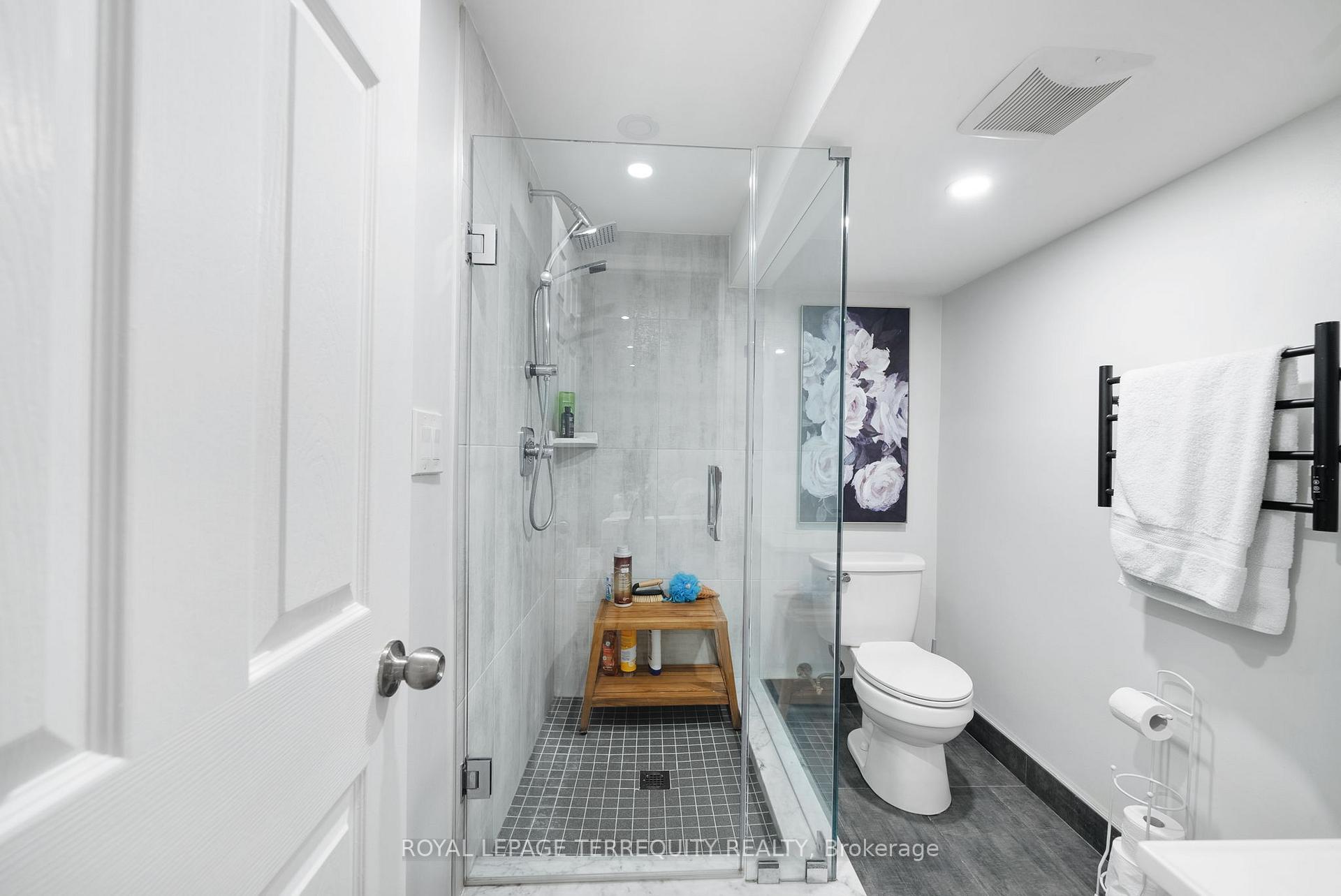 Photo 28 of 24 Glenmount Court, Whitby, Lynde Creek — HOMEH