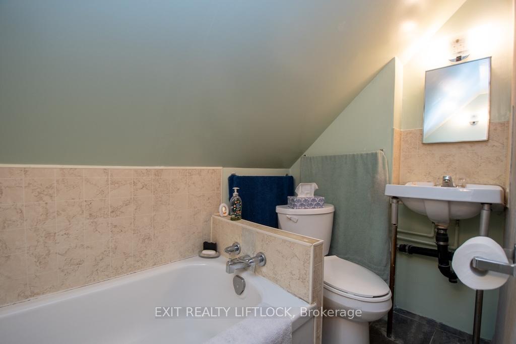 Photo 19 of 2537 Bensfort Road, Peterborough, Ashburnham Ward 4 — HOMEH