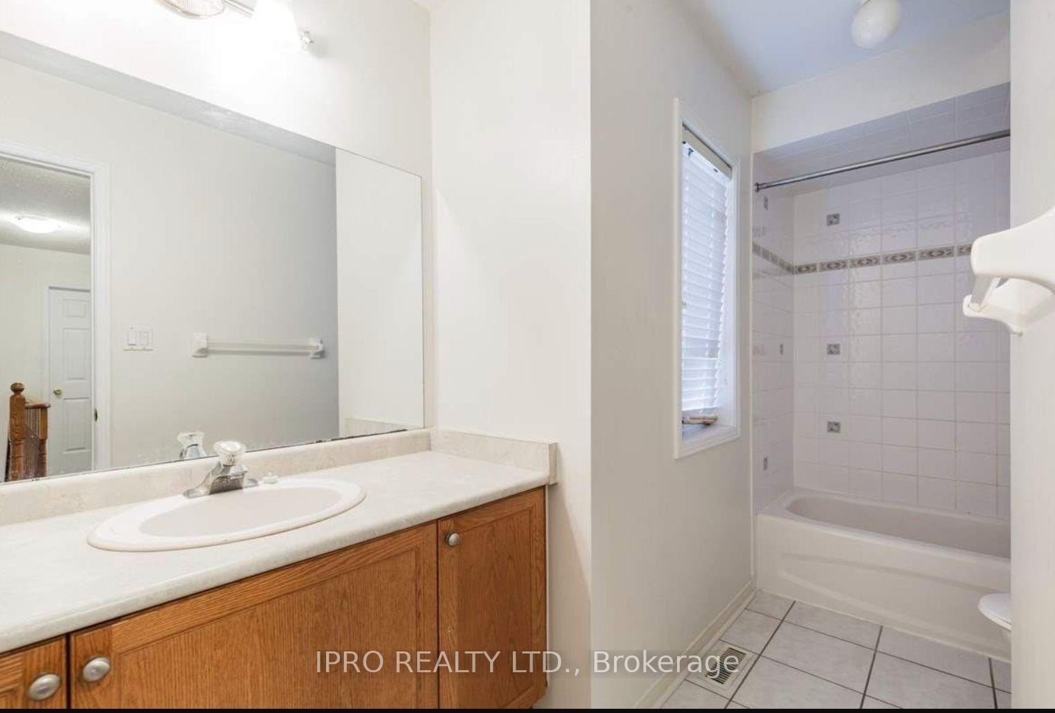 Photo 18 of 1 James Rowe Drive, Whitby, Pringle Creek — HOMEH