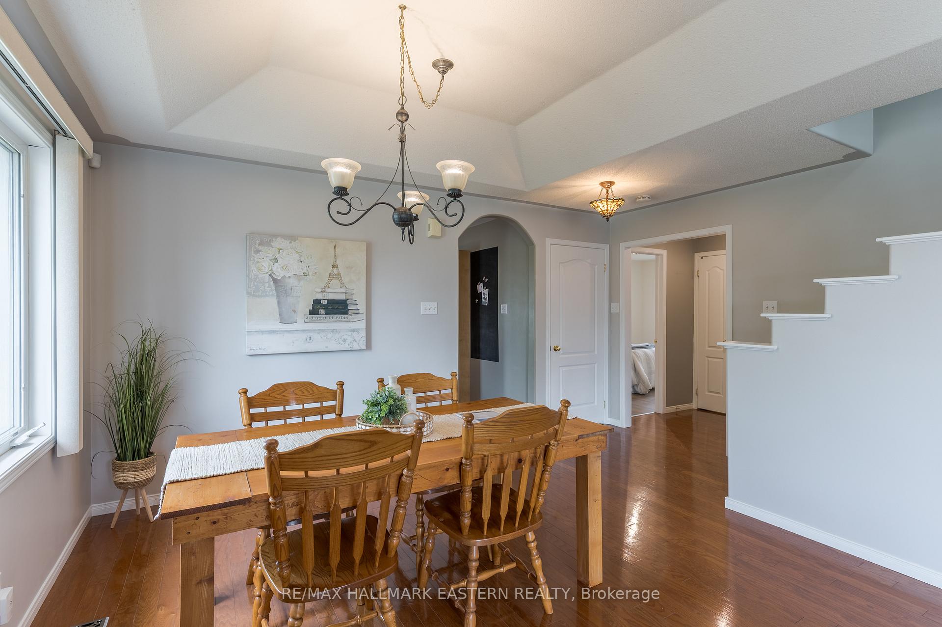 Photo 10 of 1912 Giles Avenue, Peterborough, Monaghan Ward 2 — HOMEH