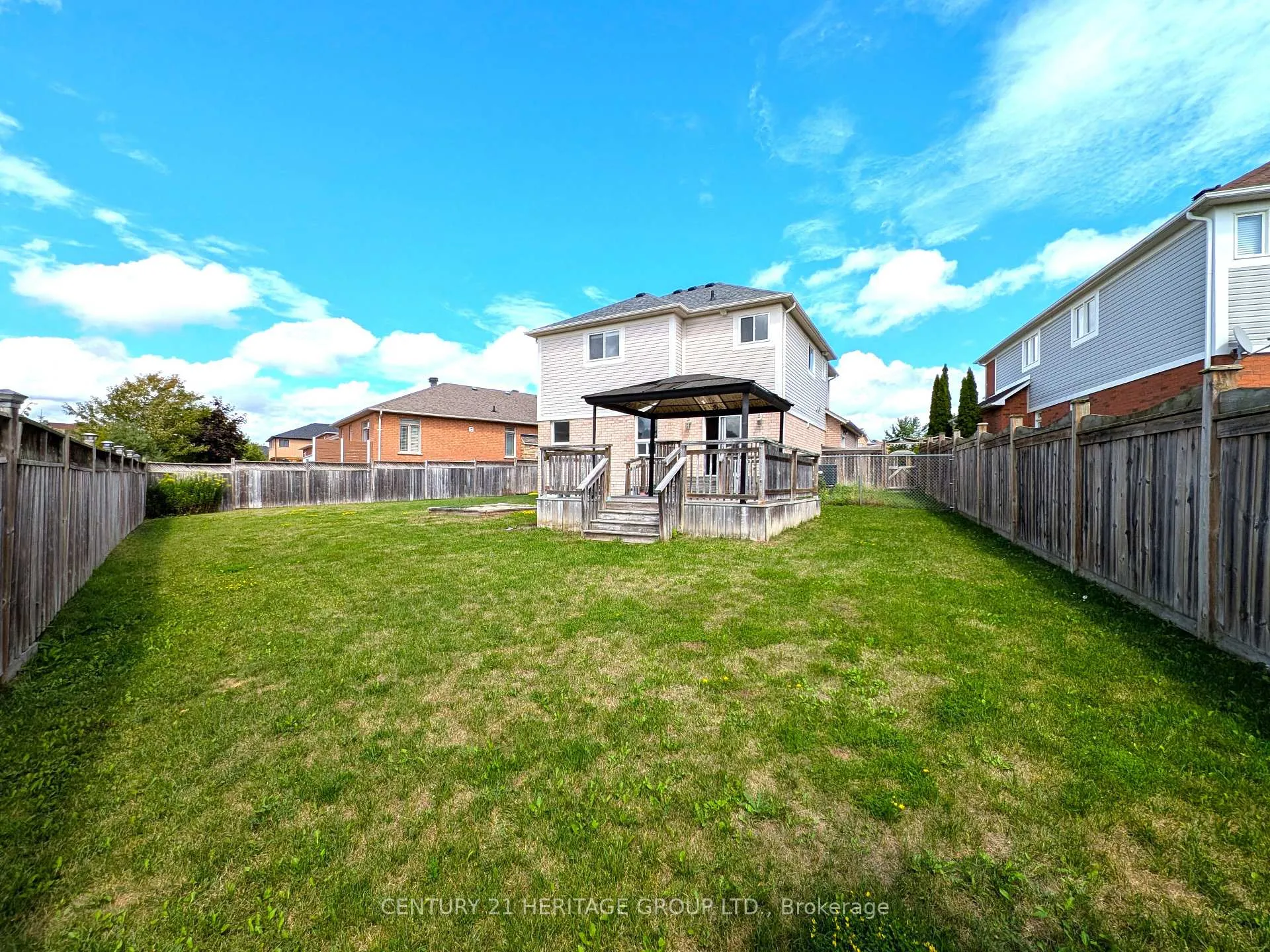 Photo 55 of 18 Tudor Crescent, Barrie, Innis-Shore — HOMEH