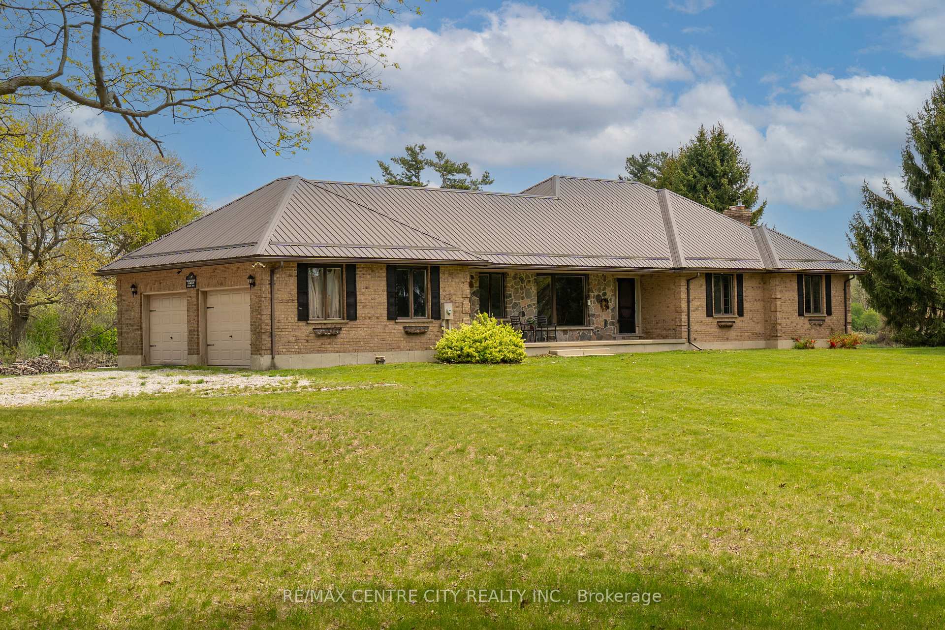 Photo 3 of 8808 Mitchell Road, Bayham, Rural Bayham — HOMEH
