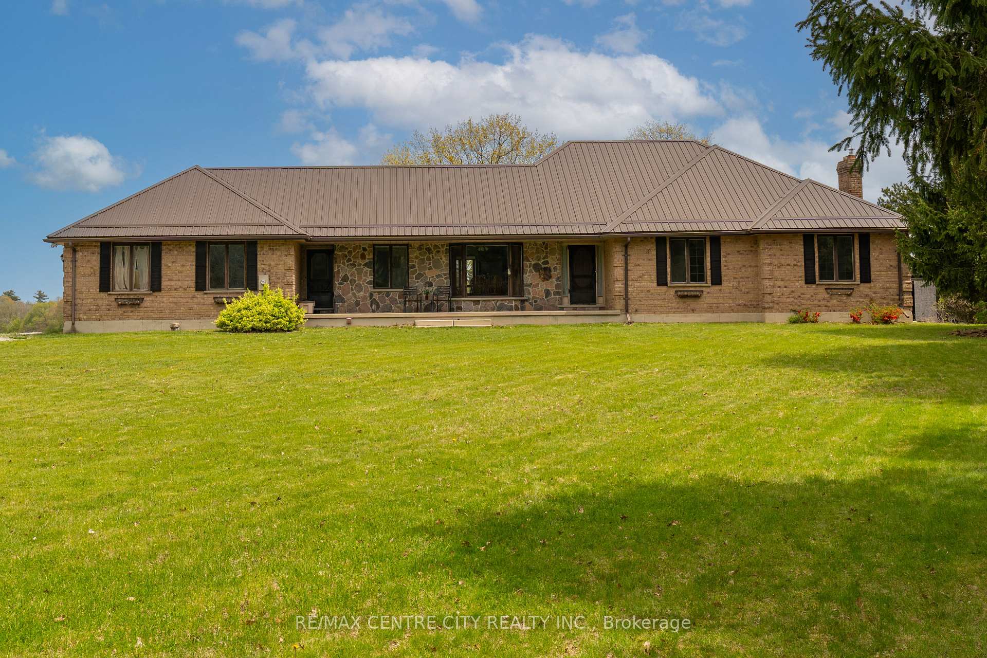 Photo 5 of 8808 Mitchell Road, Bayham, Rural Bayham — HOMEH