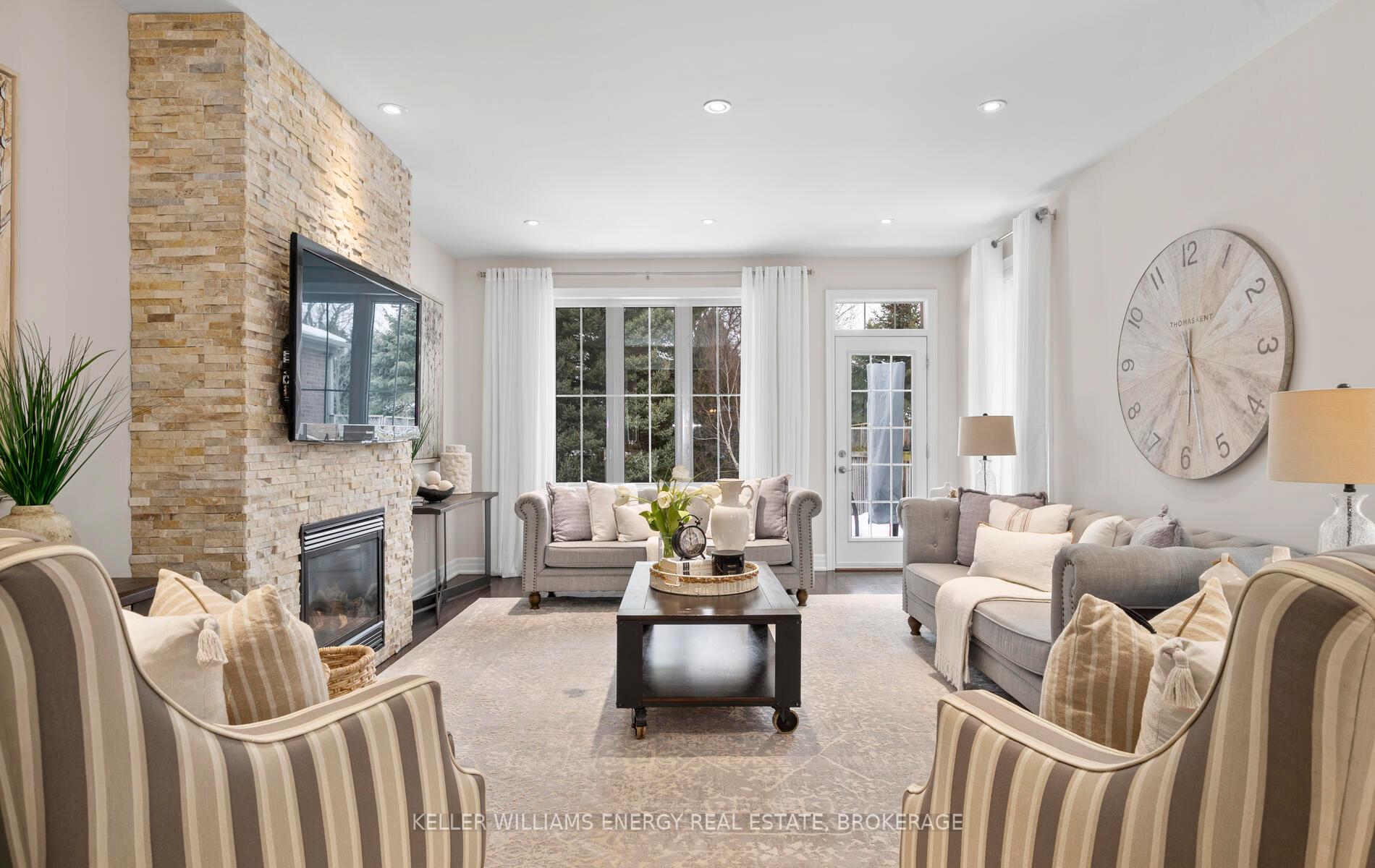 Photo 16 of 271 Montgomery Avenue, Whitby, Brooklin — HOMEH
