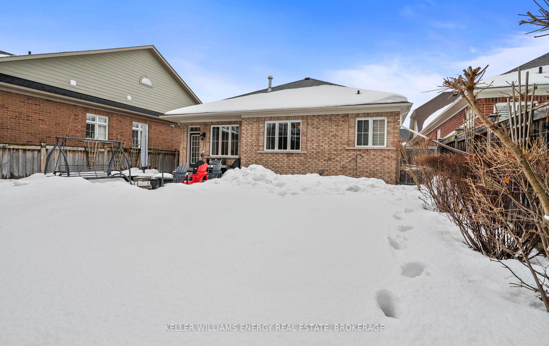 Photo 40 of 271 Montgomery Avenue, Whitby, Brooklin — HOMEH