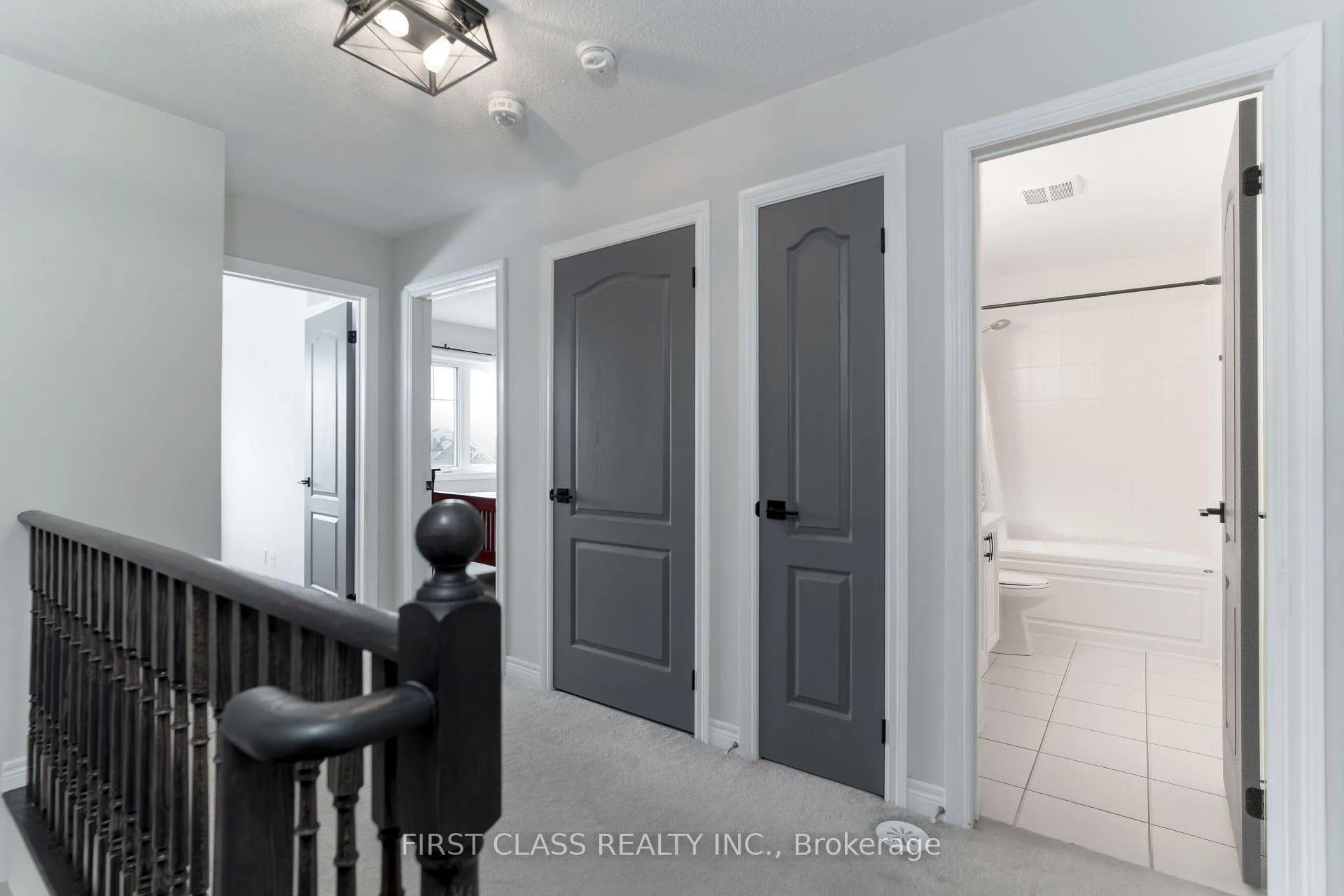 Photo 17 of 37 Great Gabe Crescent, Oshawa, Windfields — HOMEH