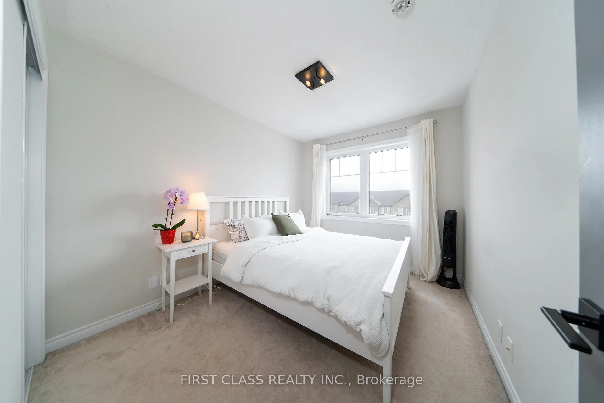 Photo 21 of 37 Great Gabe Crescent, Oshawa, Windfields — HOMEH