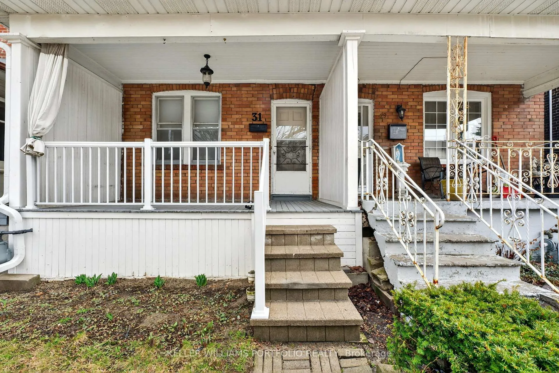 Photo 3 of 31 Mcroberts Avenue, Toronto, Corso Italia-Davenport — HOMEH