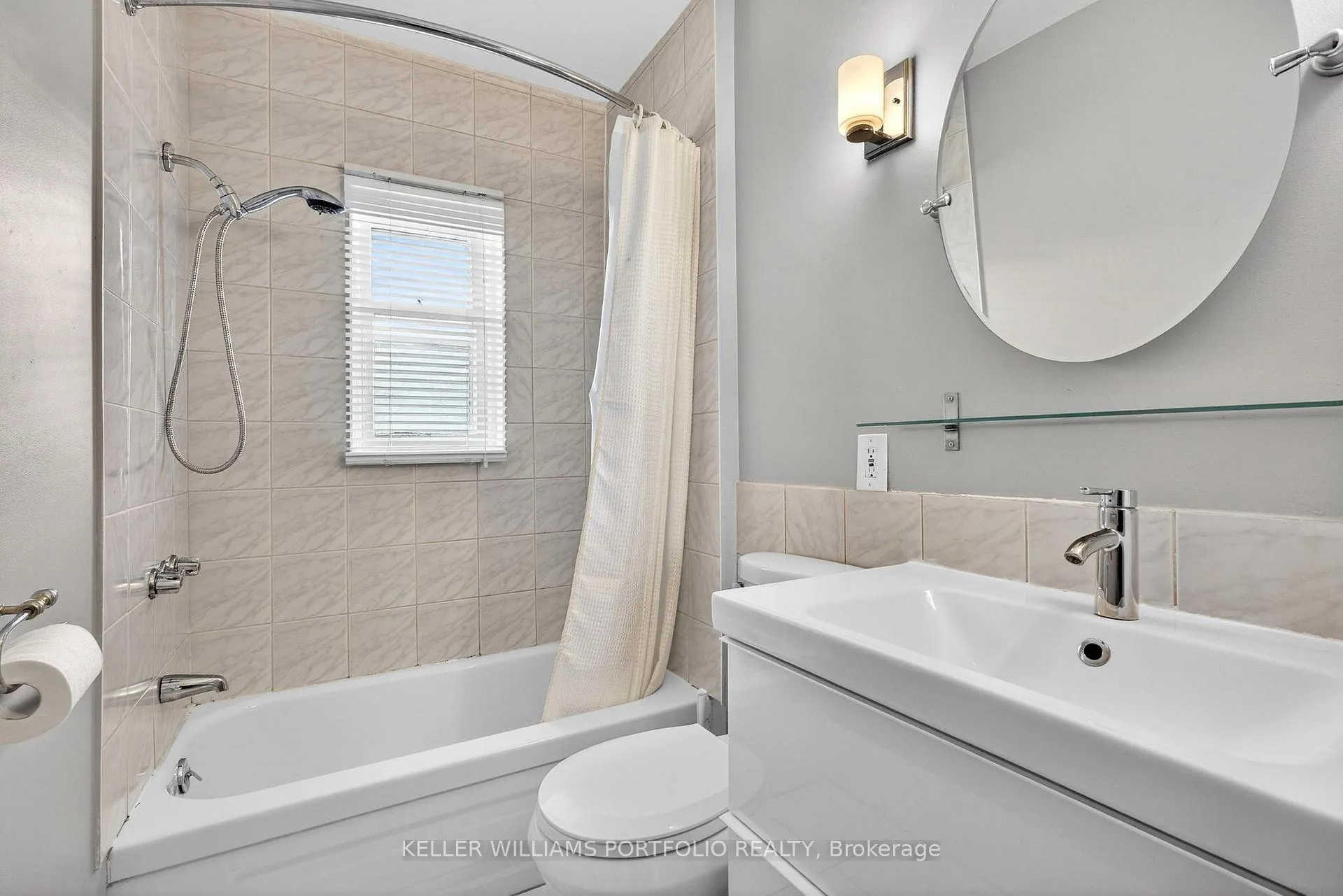 Photo 22 of 31 Mcroberts Avenue, Toronto, Corso Italia-Davenport — HOMEH