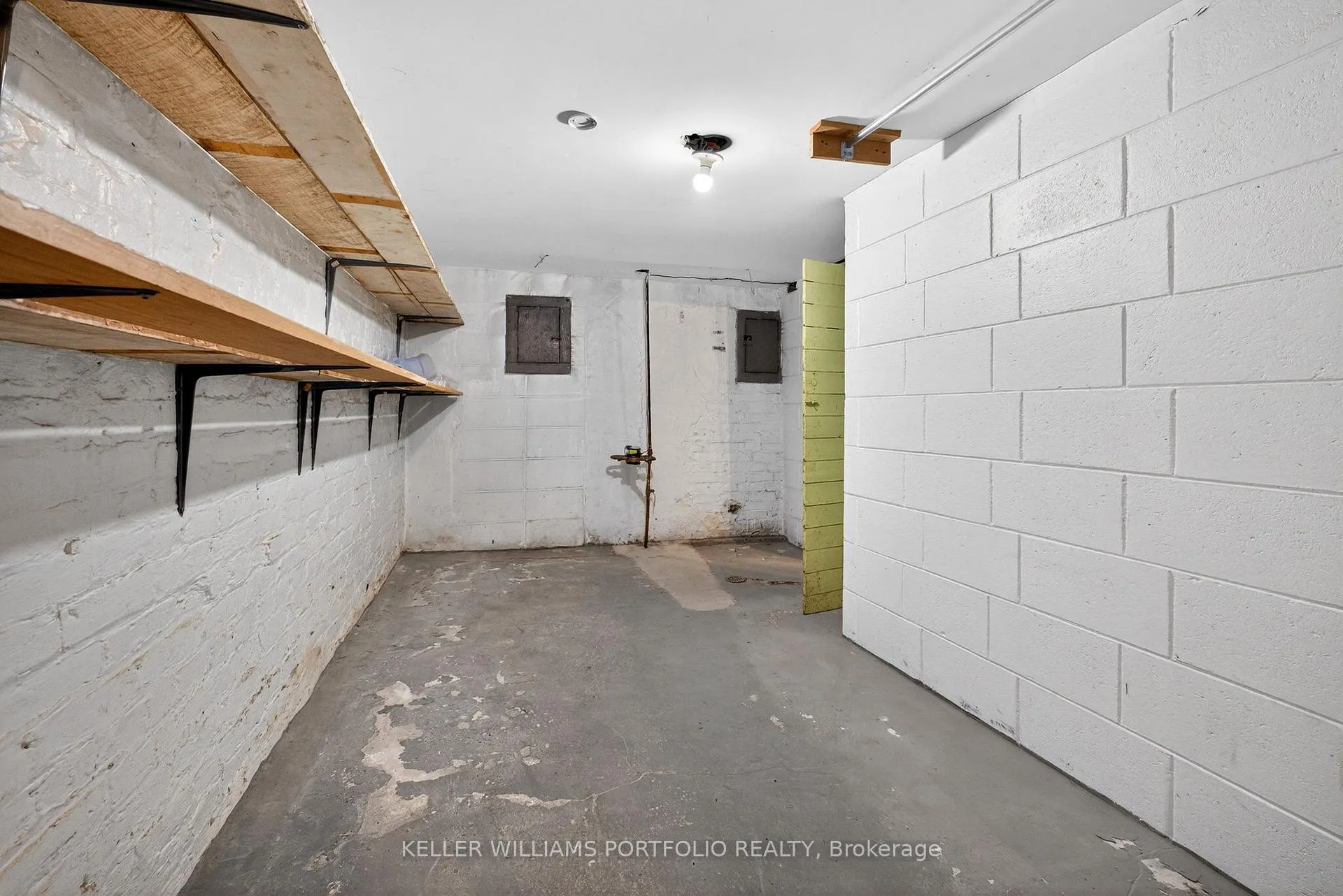 Photo 26 of 31 Mcroberts Avenue, Toronto, Corso Italia-Davenport — HOMEH