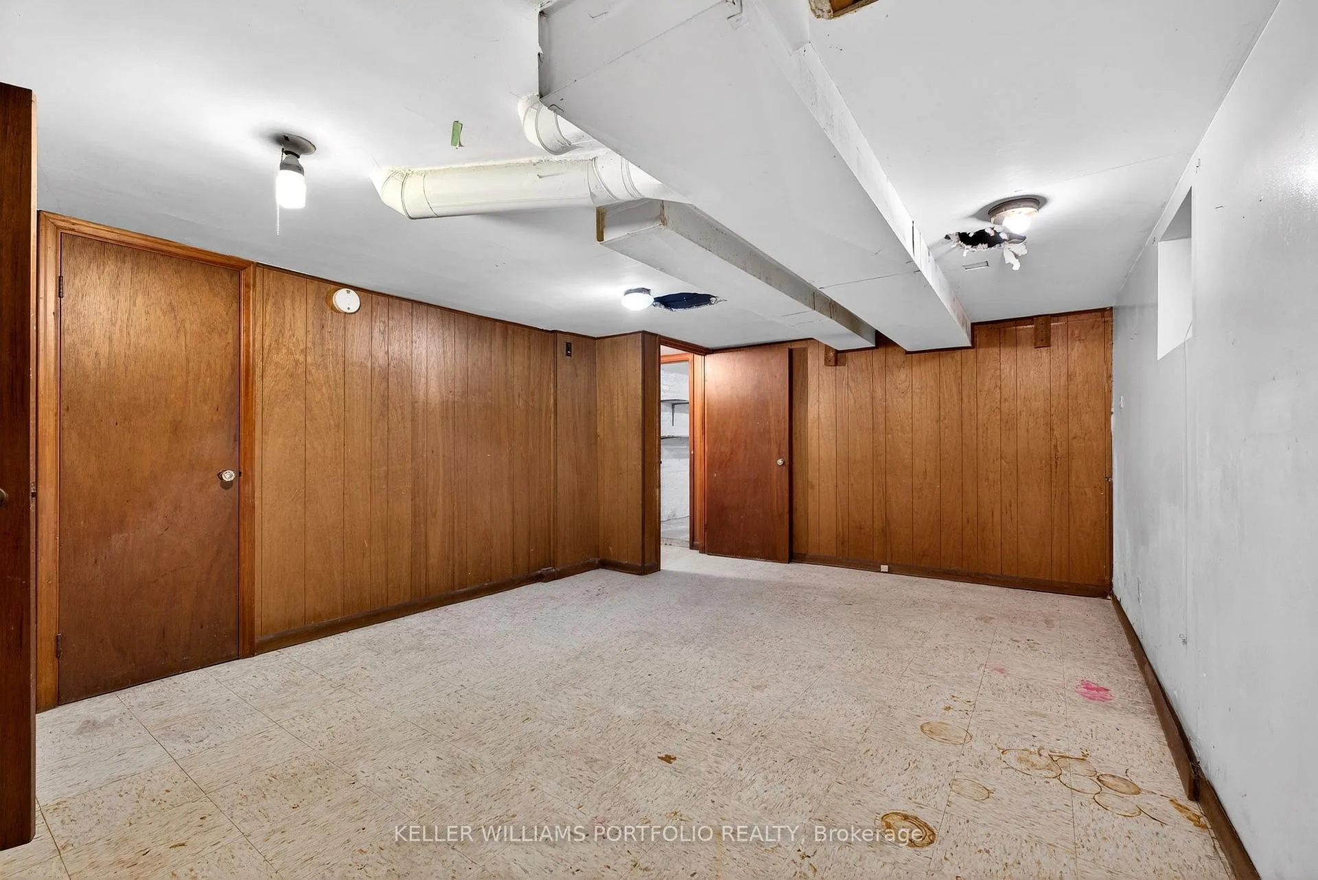 Photo 27 of 31 Mcroberts Avenue, Toronto, Corso Italia-Davenport — HOMEH