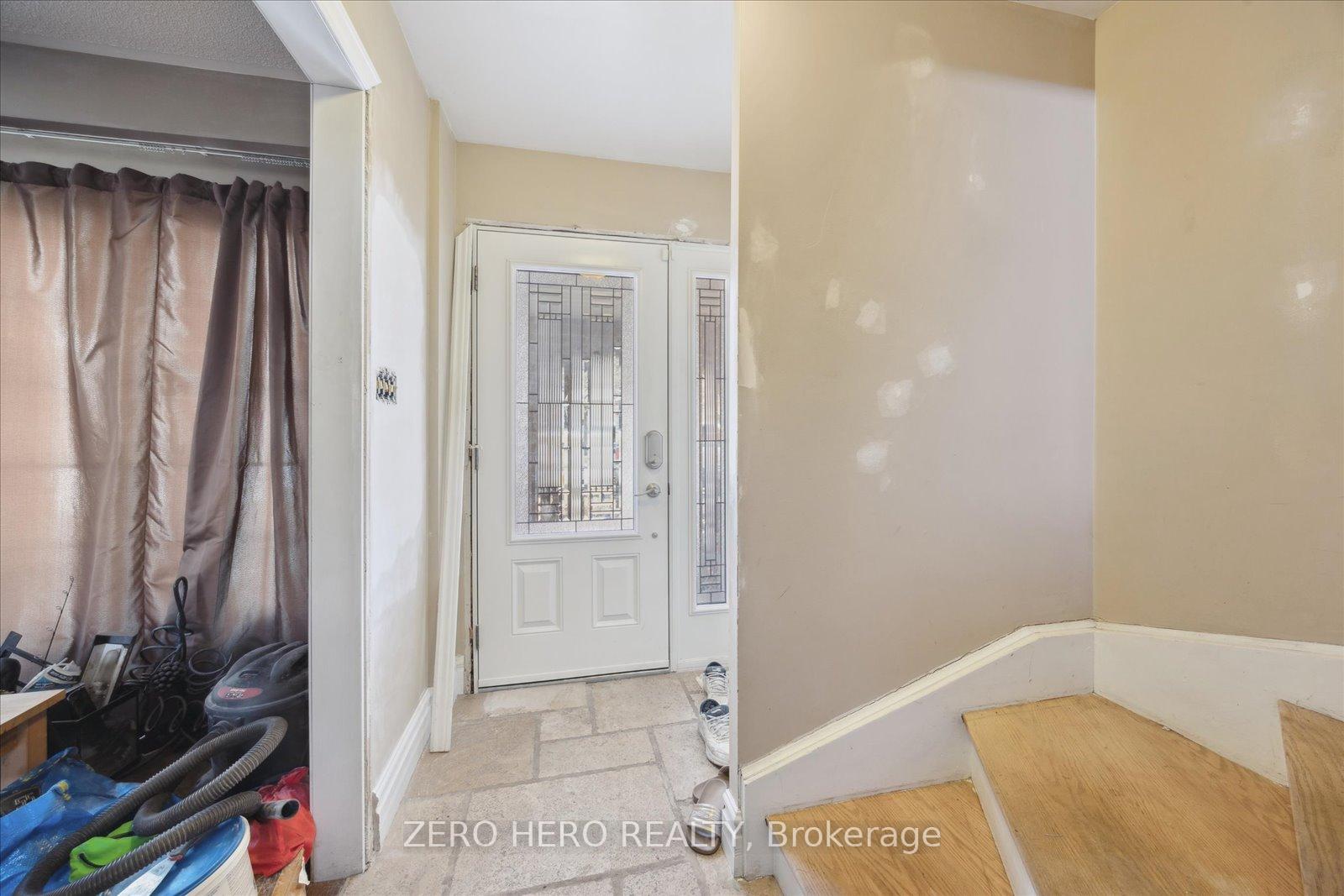 Photo 4 of 140 Springdale Crescent, Oshawa, Donevan — HOMEH