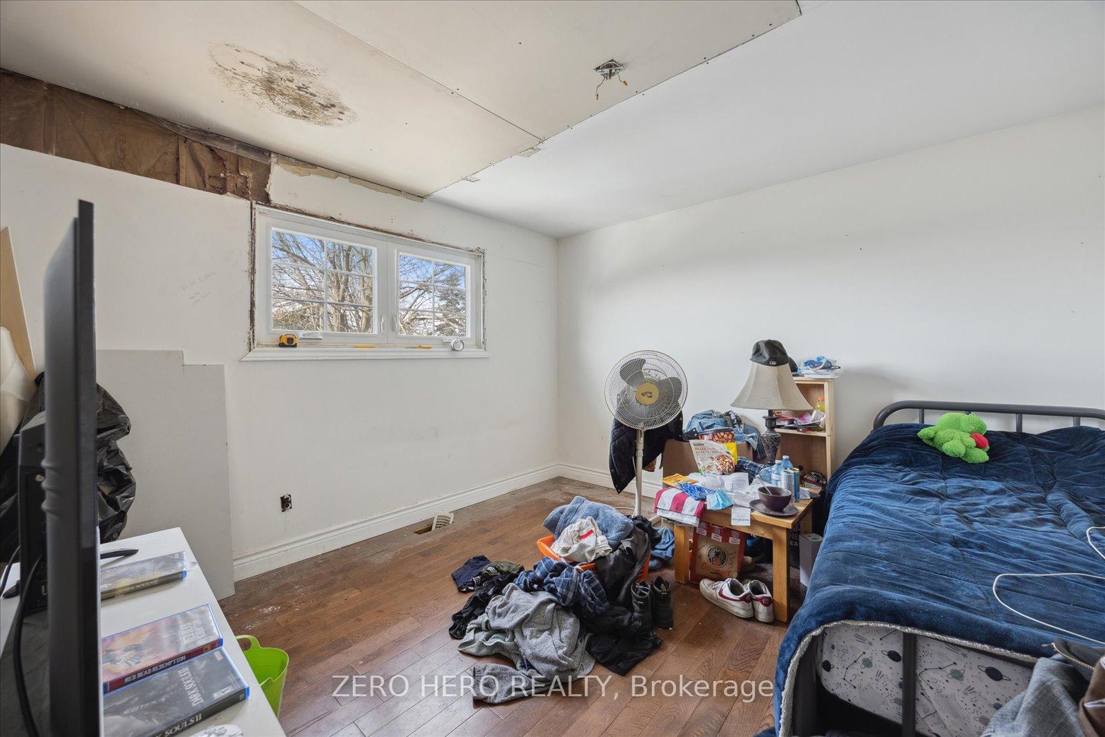 Photo 16 of 140 Springdale Crescent, Oshawa, Donevan — HOMEH