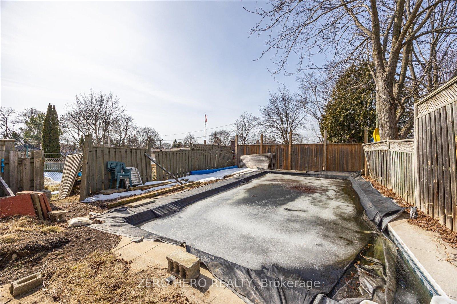 Photo 26 of 140 Springdale Crescent, Oshawa, Donevan — HOMEH