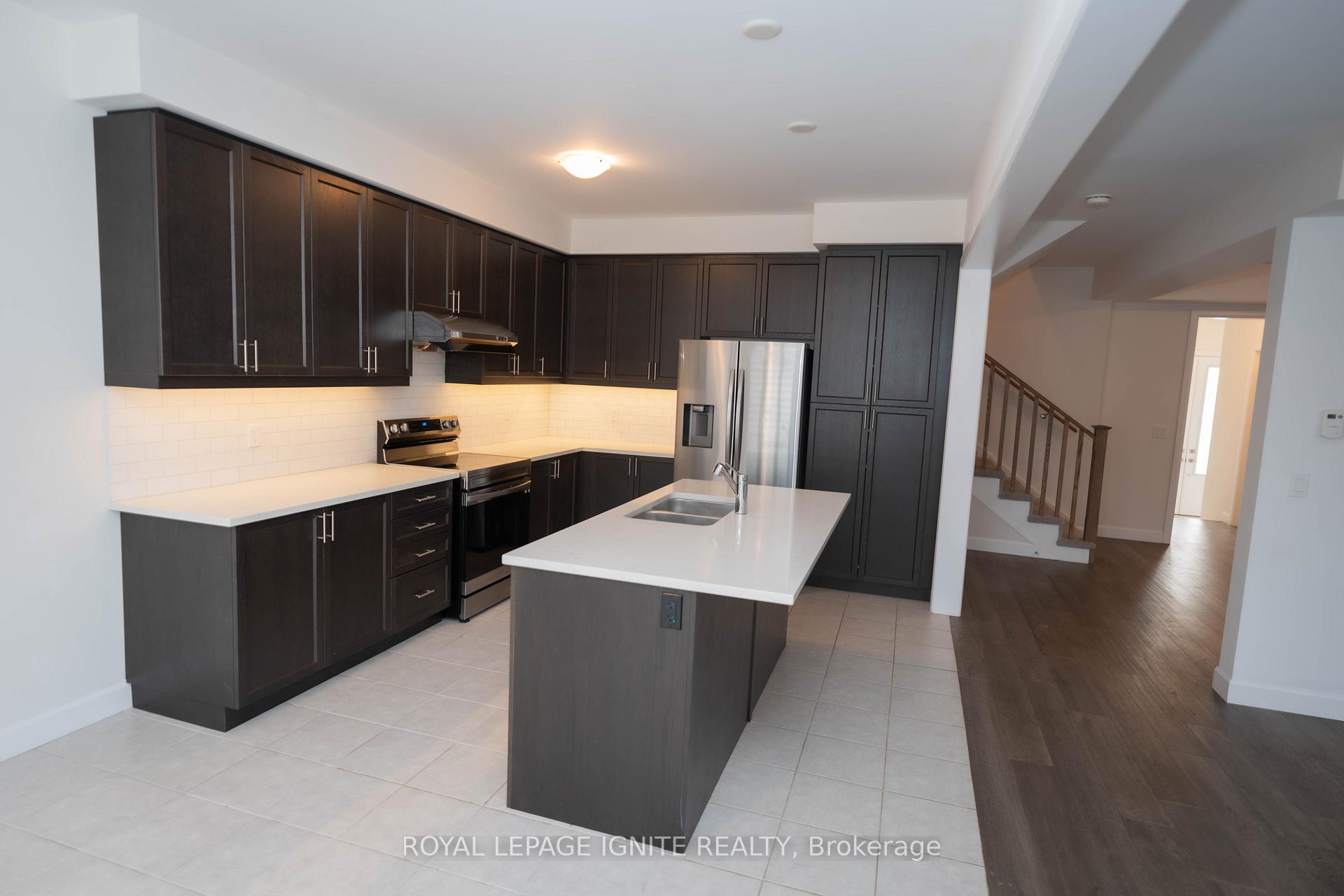 Photo 7 of 233 O'Neil Street, Peterborough, Monaghan Ward 2 — HOMEH