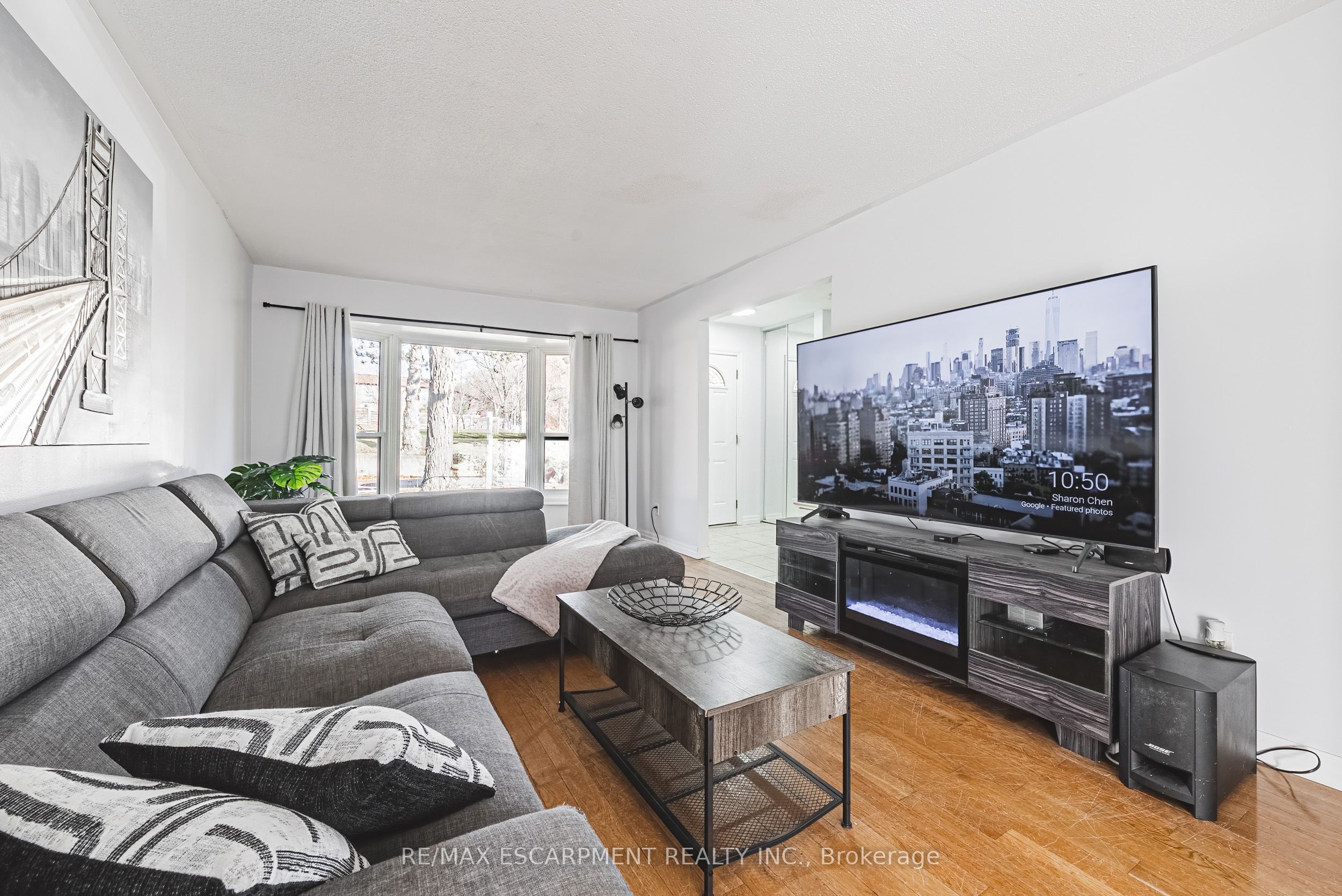 Photo 38 of Unit 4, 2220 Upper Middle Road, Burlington, Brant Hills — HOMEH