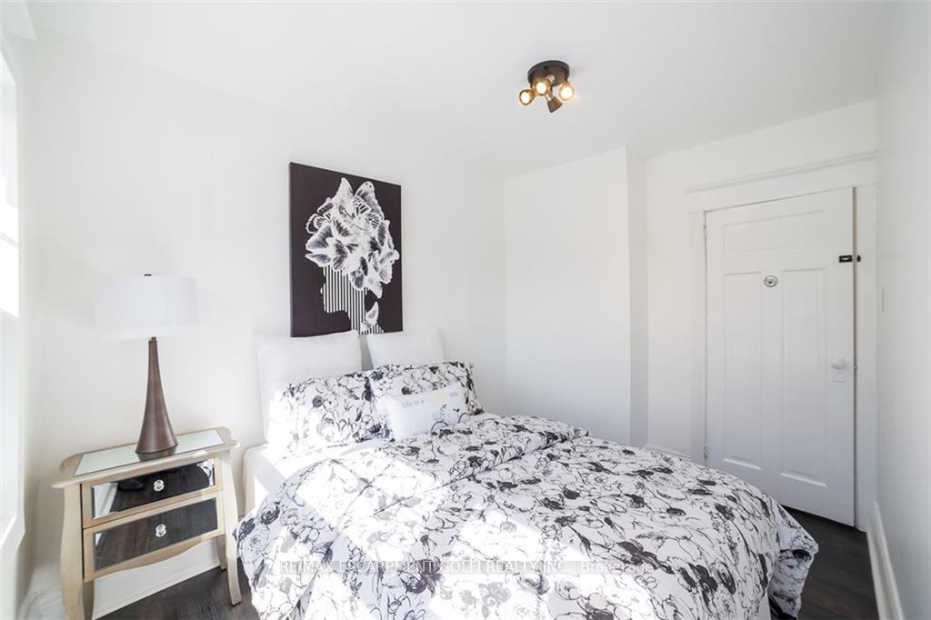 Photo 16 of 210 Maple Avenue, Welland, Broadway — HOMEH