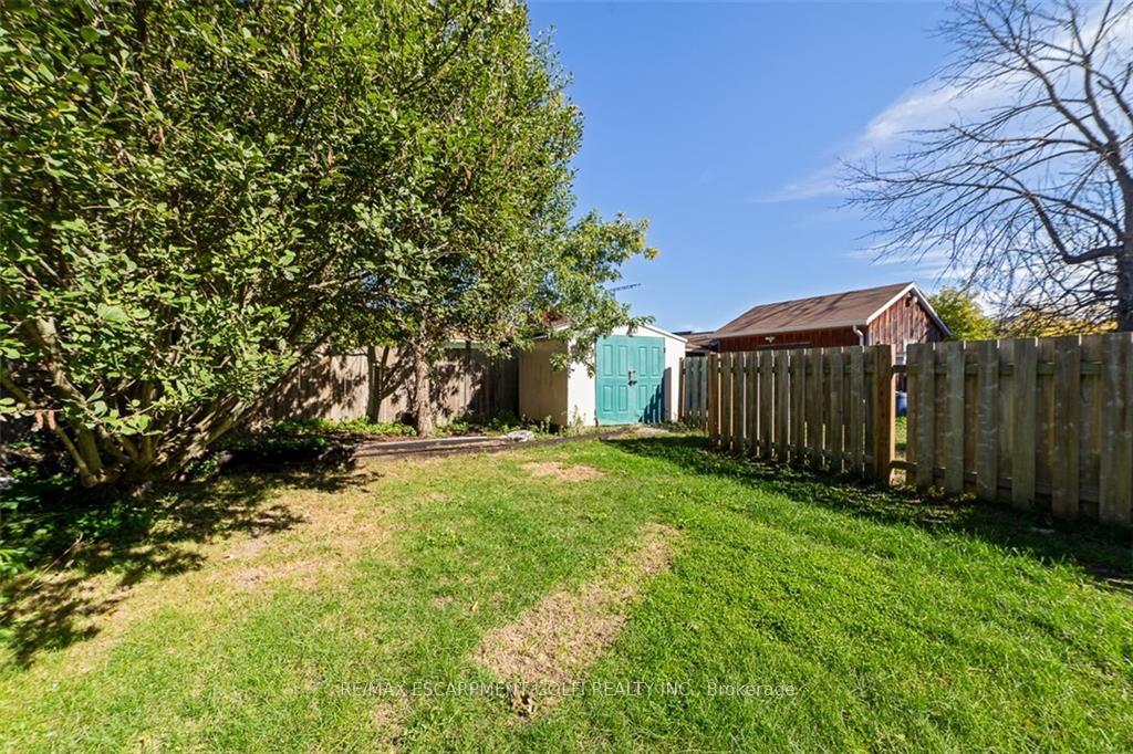 Photo 27 of 210 Maple Avenue, Welland, Broadway — HOMEH