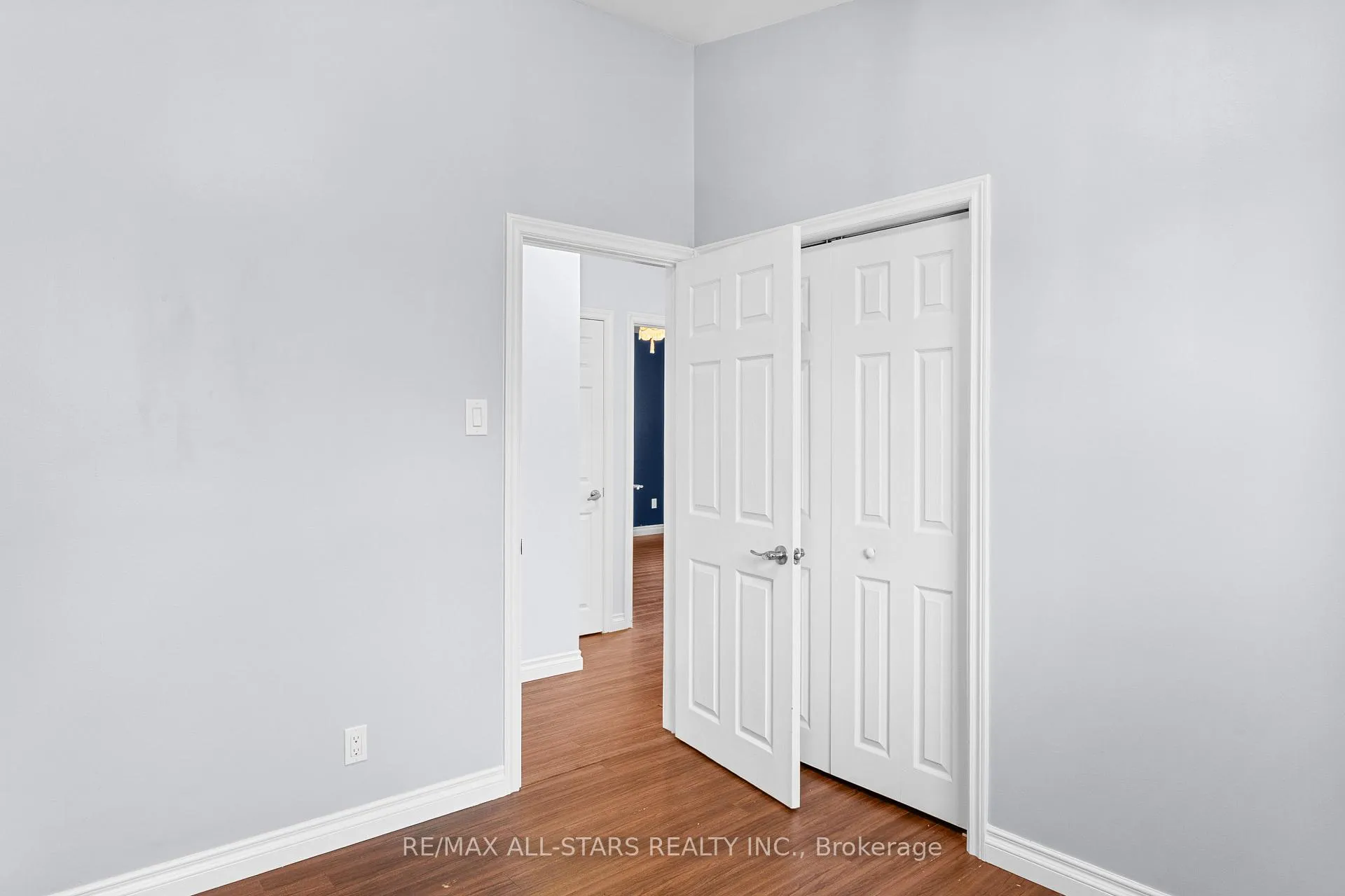 Photo 13 of 126 Marina Boulevard, Peterborough, Northcrest Ward 5 — HOMEH