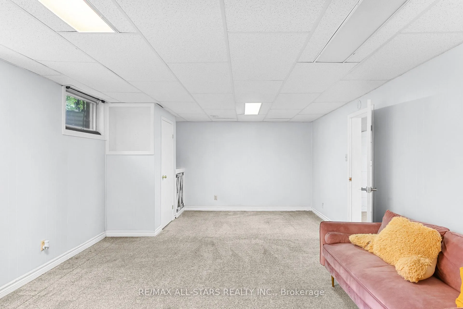 Photo 19 of 126 Marina Boulevard, Peterborough, Northcrest Ward 5 — HOMEH