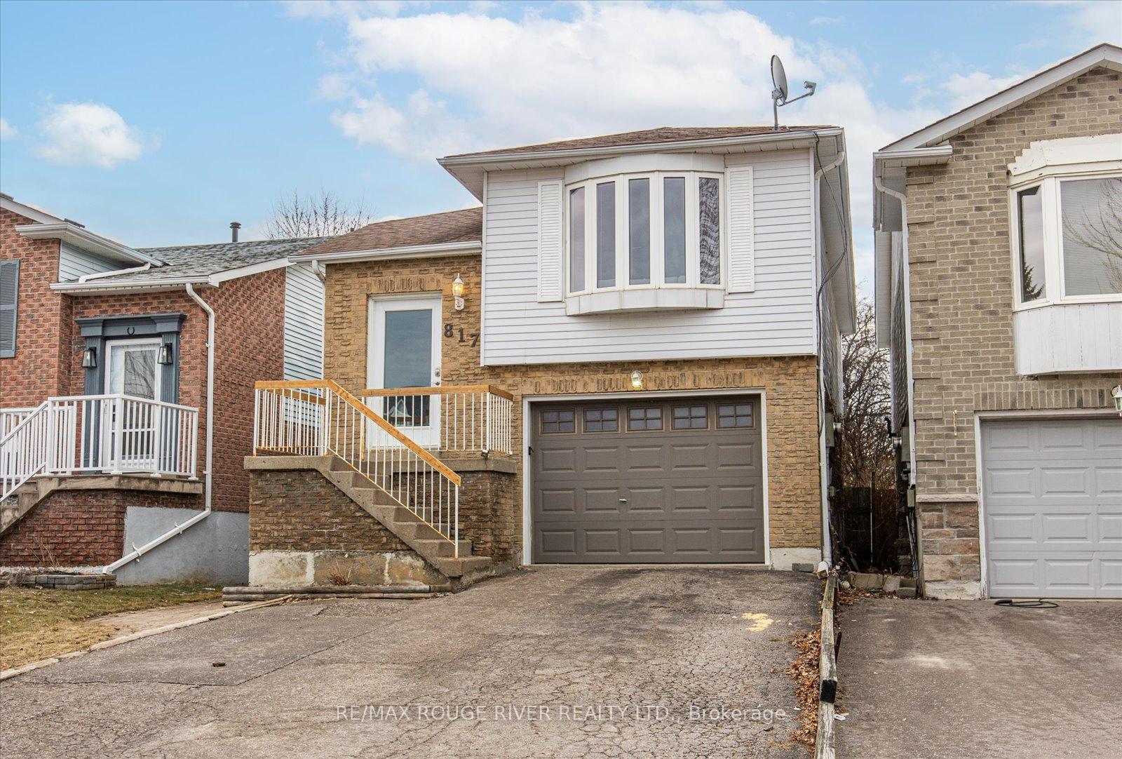 Photo 1 of 817 Bennett Crescent, Oshawa, Pinecrest — HOMEH