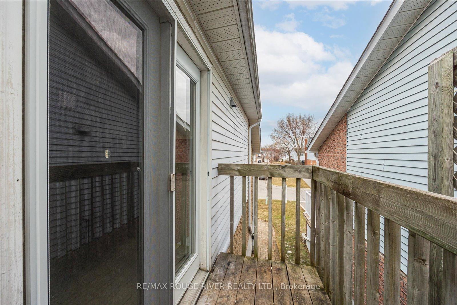 Photo 39 of 817 Bennett Crescent, Oshawa, Pinecrest — HOMEH
