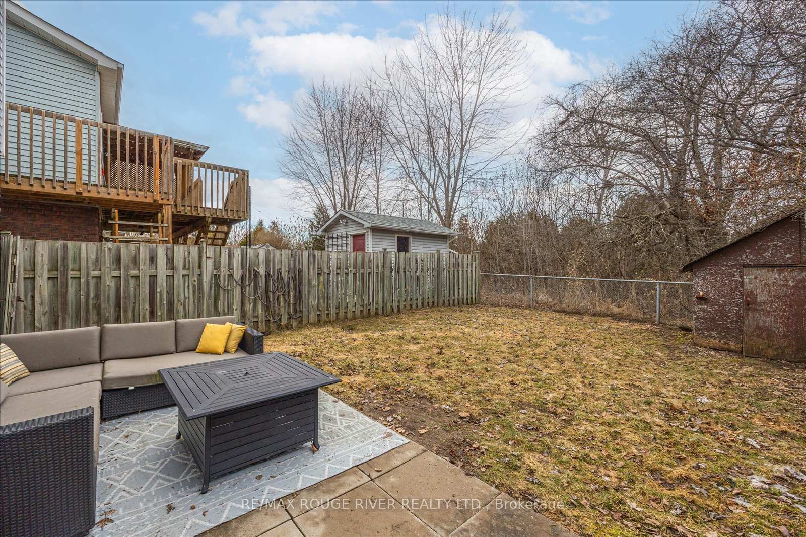 Photo 44 of 817 Bennett Crescent, Oshawa, Pinecrest — HOMEH