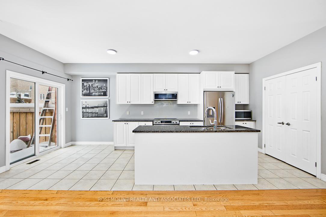 Photo 10 of 80 Wimbledon Court, Whitby, Williamsburg — HOMEH