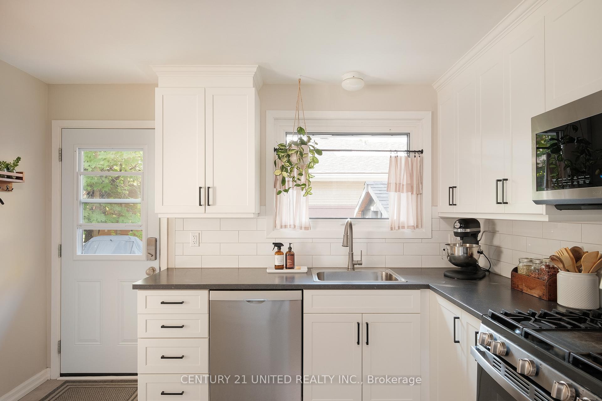 Photo 14 of 1321 Keewatin Boulevard, Peterborough, Northcrest Ward 5 — HOMEH