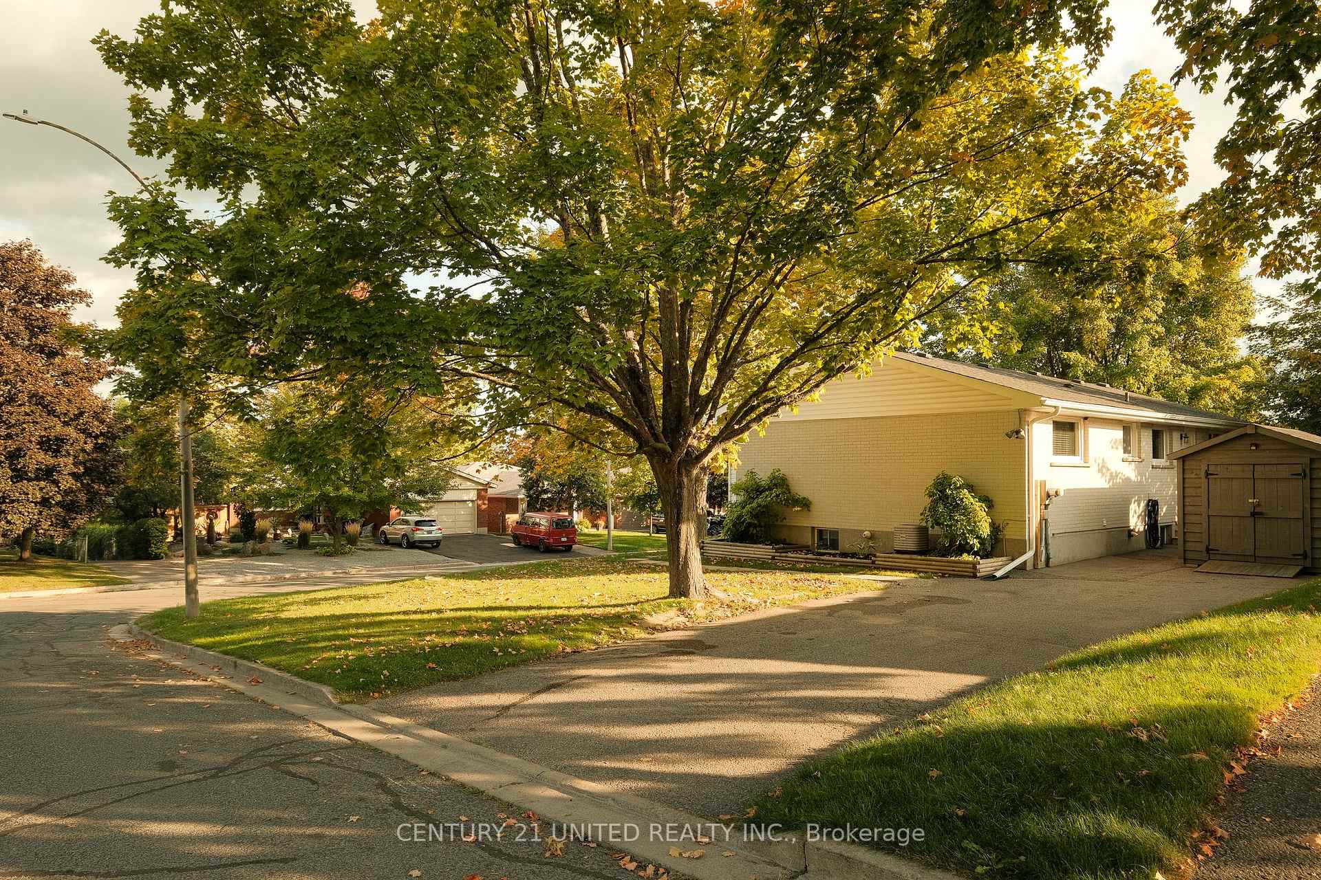 Photo 36 of 1321 Keewatin Boulevard, Peterborough, Northcrest Ward 5 — HOMEH