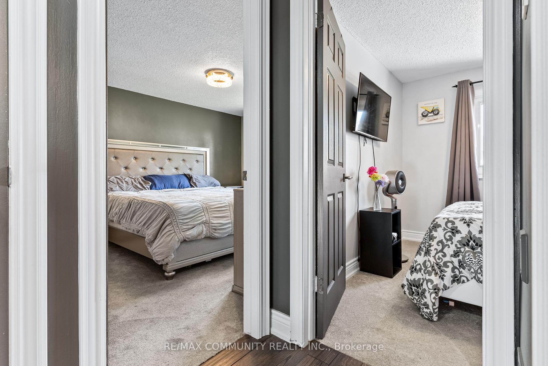Photo 14 of 114 Panter Crescent, Ajax, South West — HOMEH