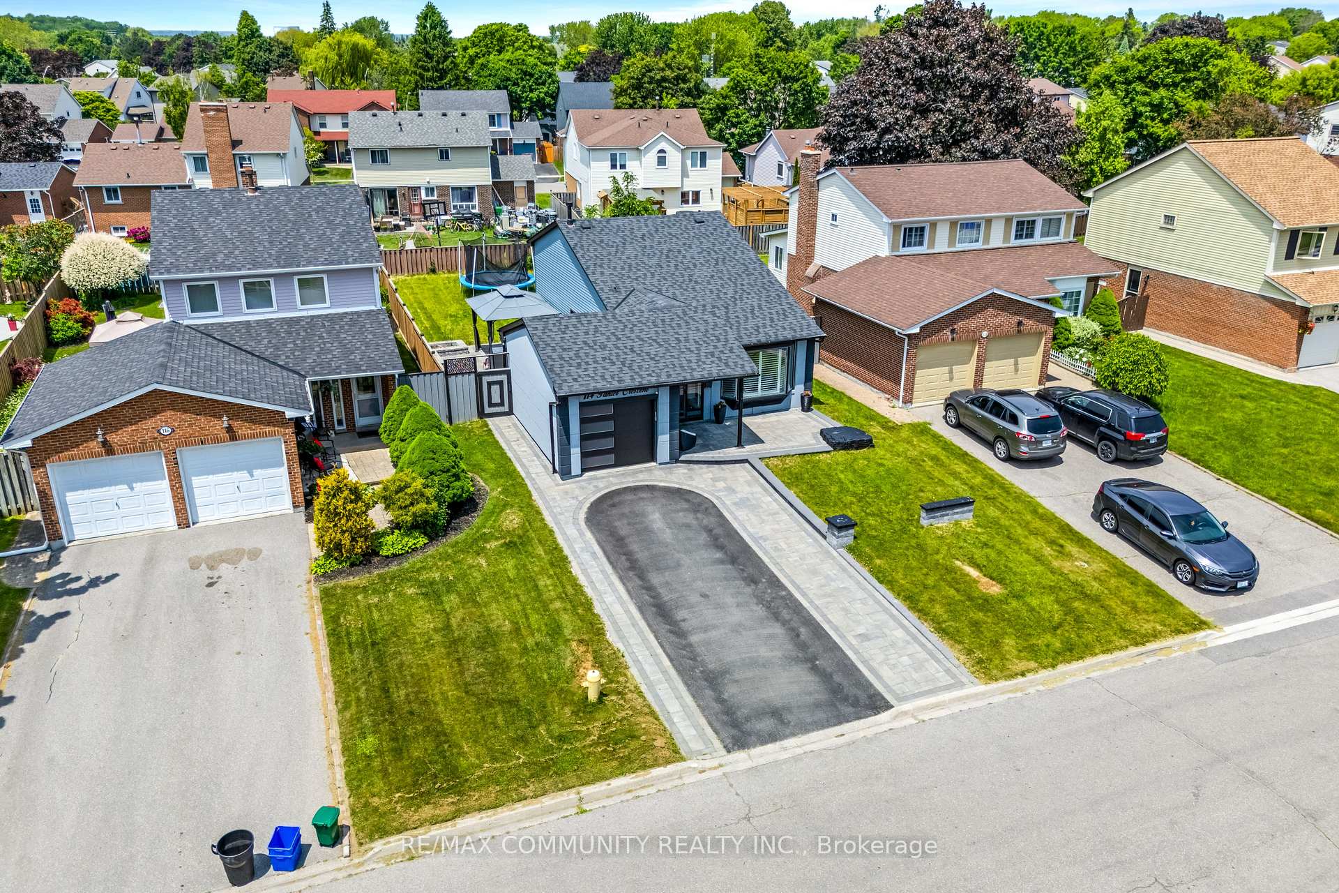 Photo 33 of 114 Panter Crescent, Ajax, South West — HOMEH