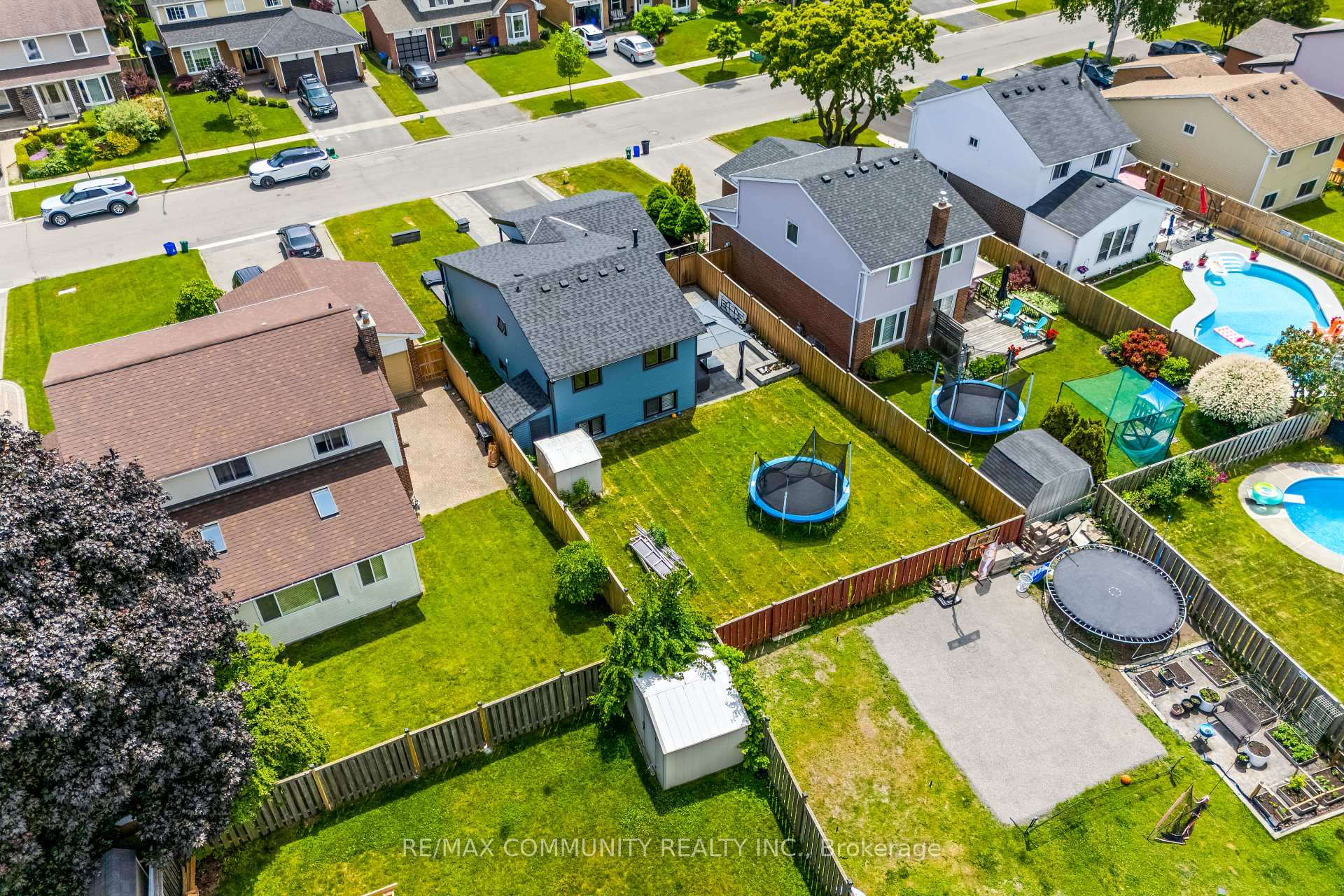 Photo 36 of 114 Panter Crescent, Ajax, South West — HOMEH