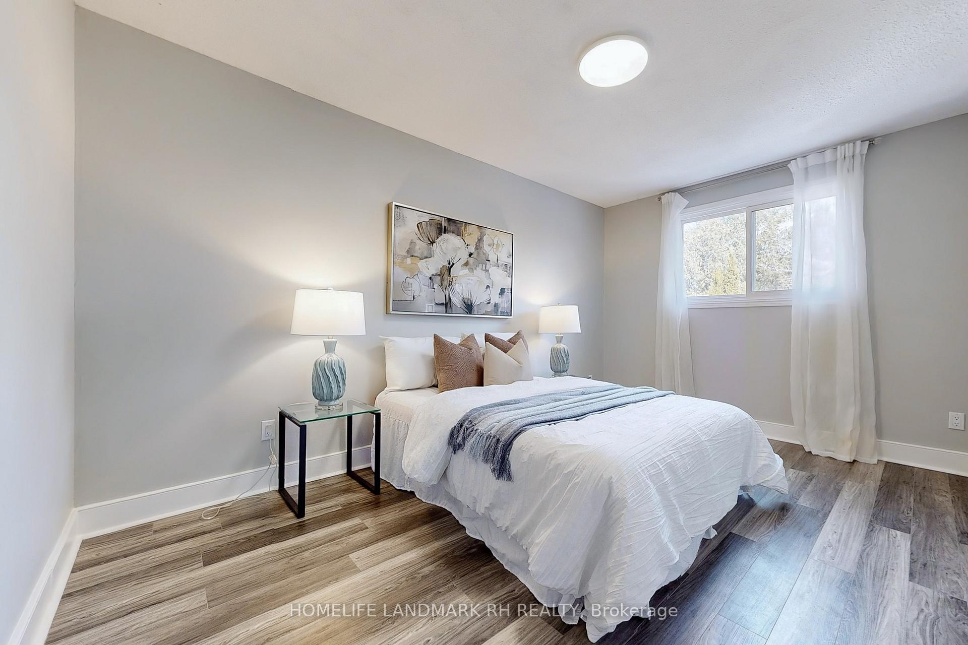Photo 4 of 435 Gothic Drive, Oshawa, Eastdale — HOMEH