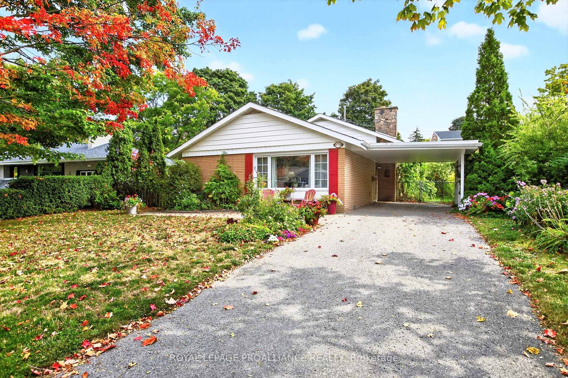 Front of 776 Hopkins Avenue