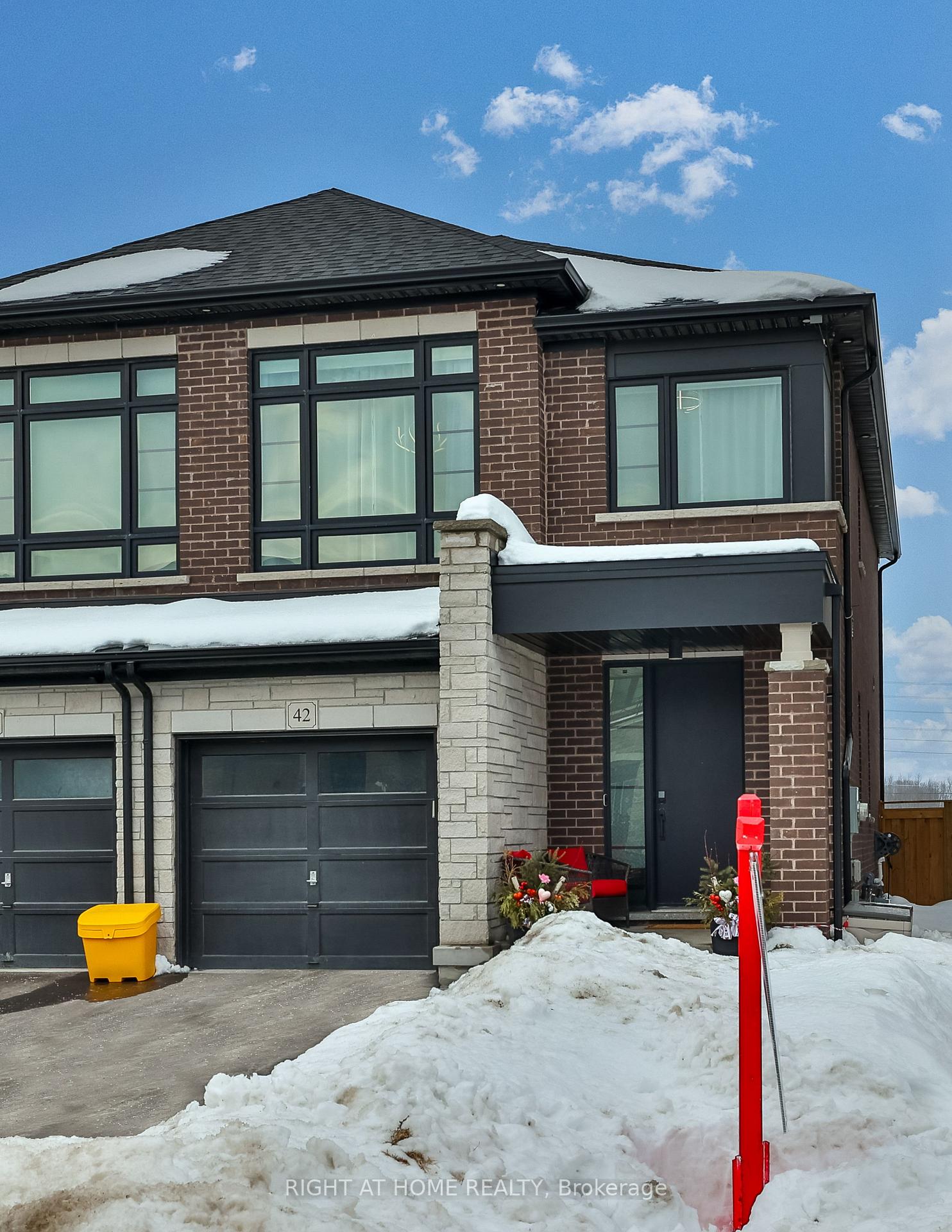 Front of 42 Peter Hogg Court