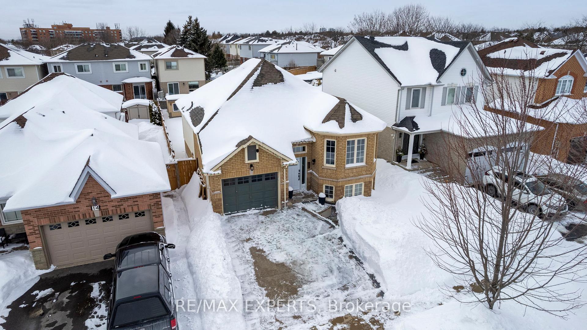Photo 1 of 16 Bakerville Street, Whitby, Rolling Acres — HOMEH