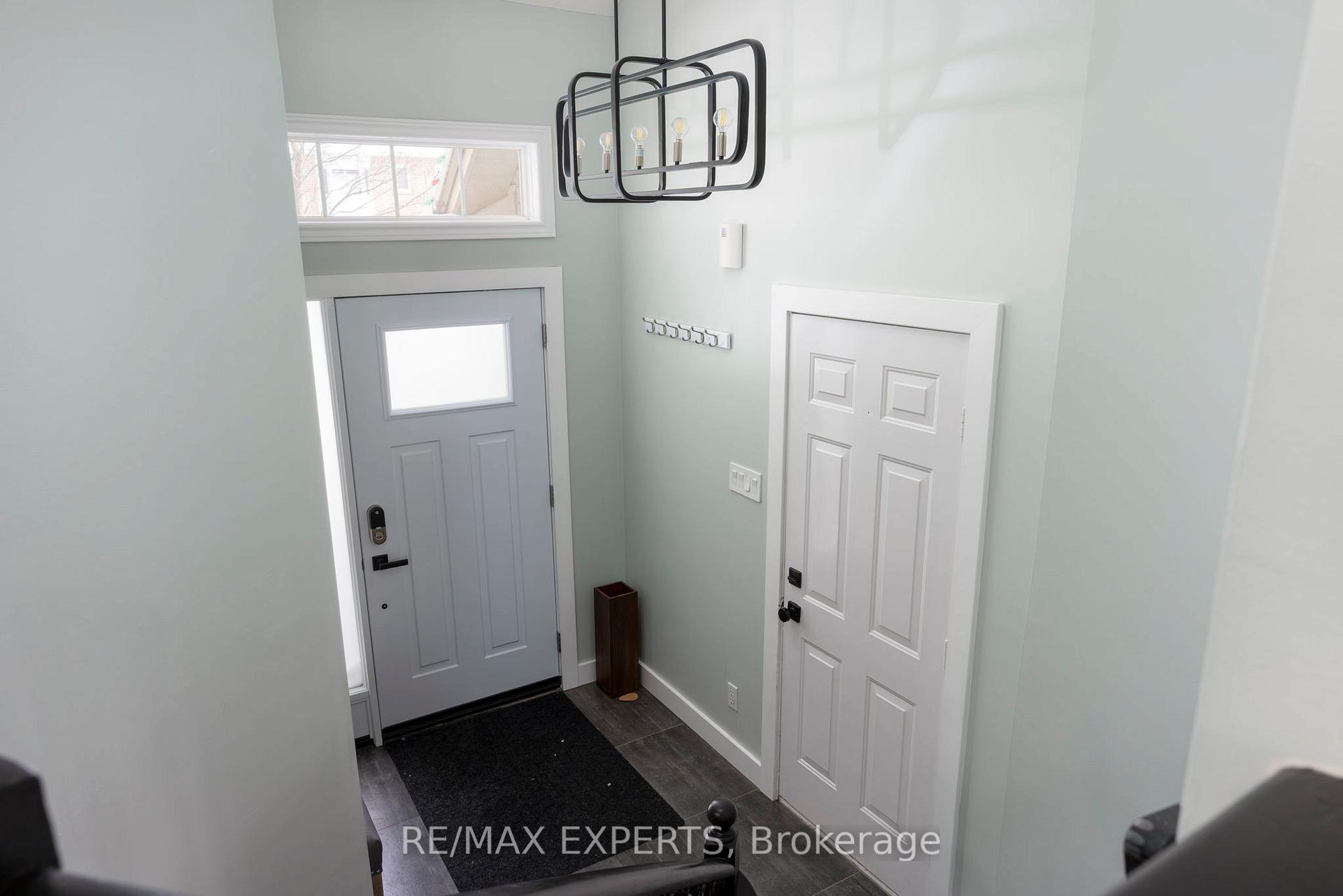 Photo 4 of 16 Bakerville Street, Whitby, Rolling Acres — HOMEH