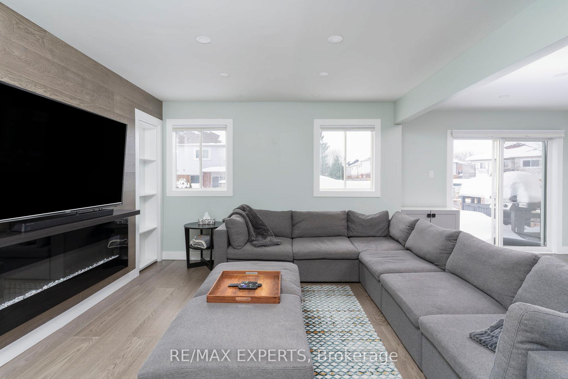 Photo 21 of 16 Bakerville Street, Whitby, Rolling Acres — HOMEH