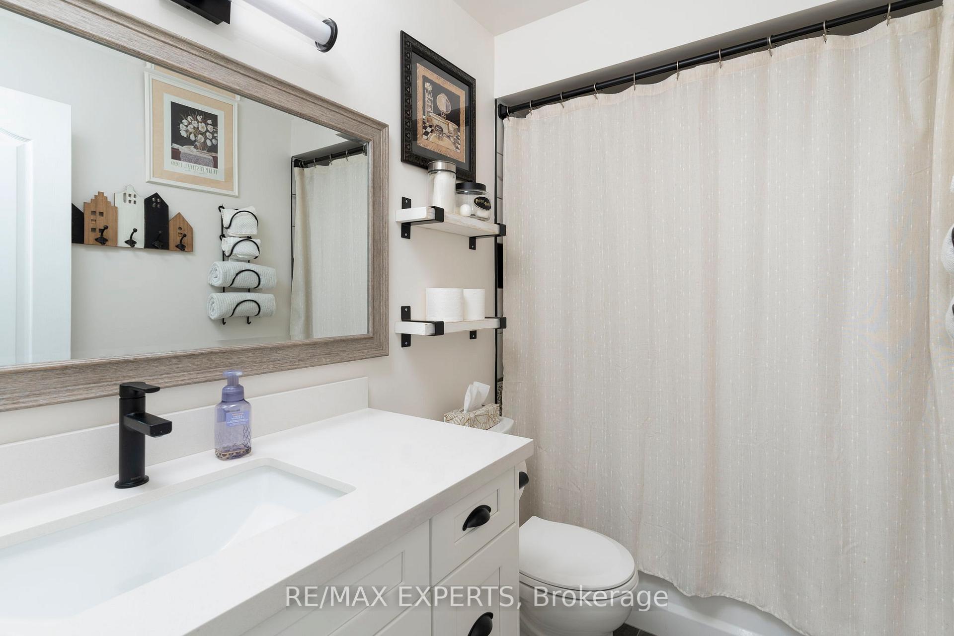 Photo 24 of 16 Bakerville Street, Whitby, Rolling Acres — HOMEH