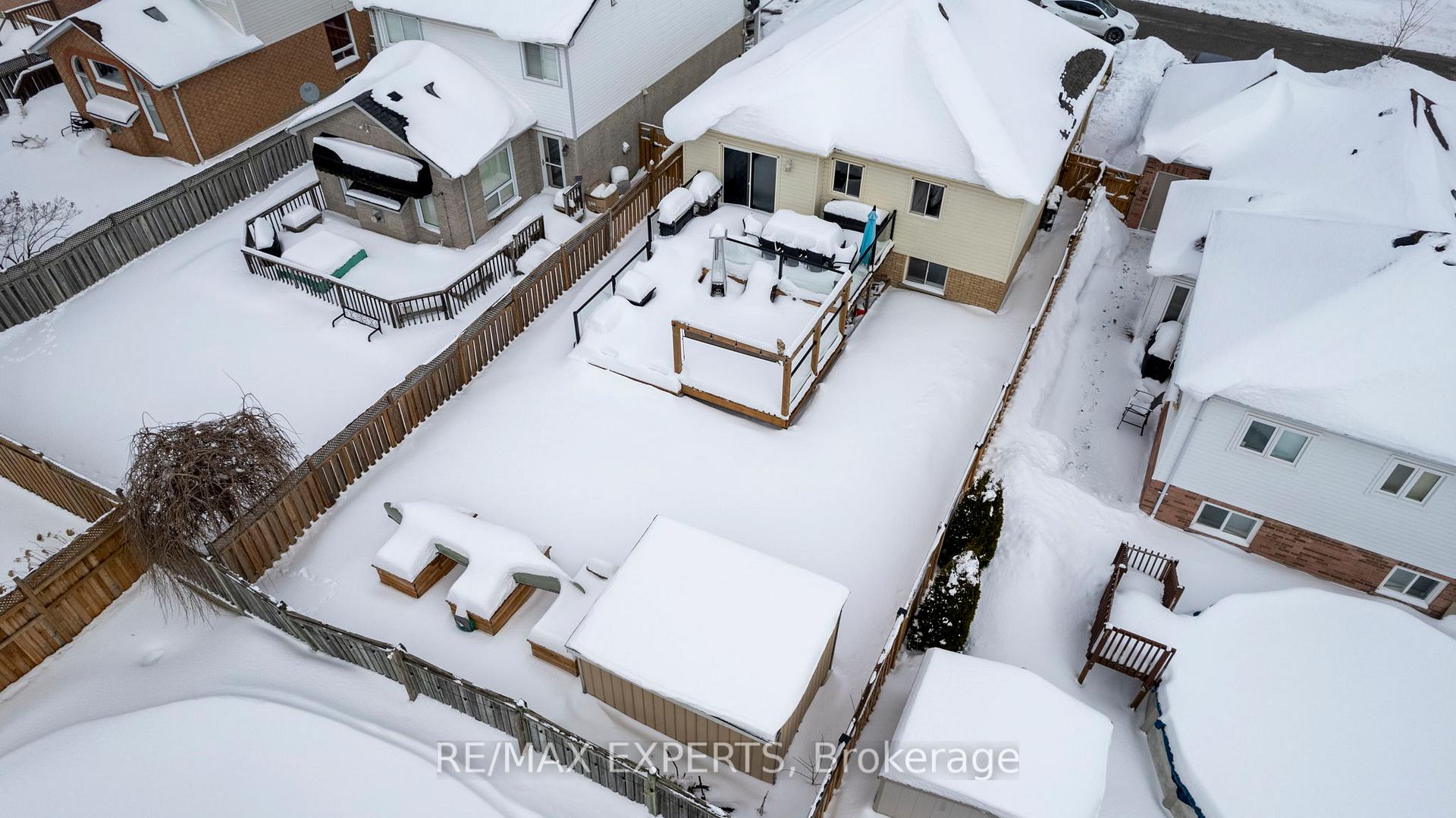 Photo 36 of 16 Bakerville Street, Whitby, Rolling Acres — HOMEH