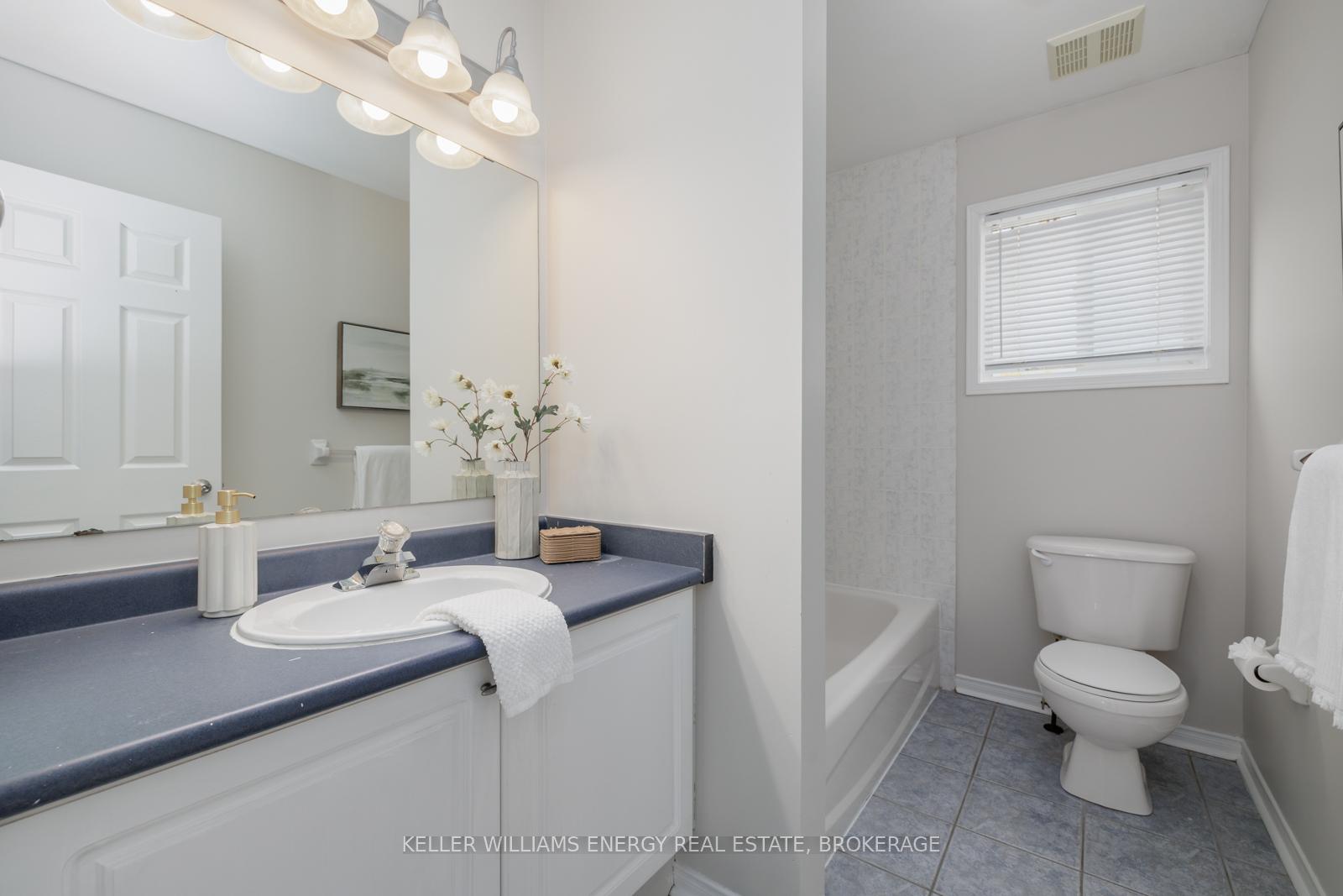 Photo 29 of 1090 Loganberry Street, Oshawa, Pinecrest — HOMEH