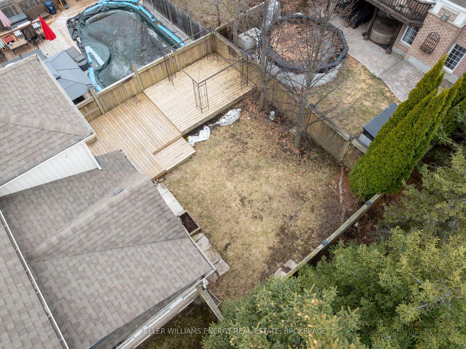 Photo 35 of 1090 Loganberry Street, Oshawa, Pinecrest — HOMEH