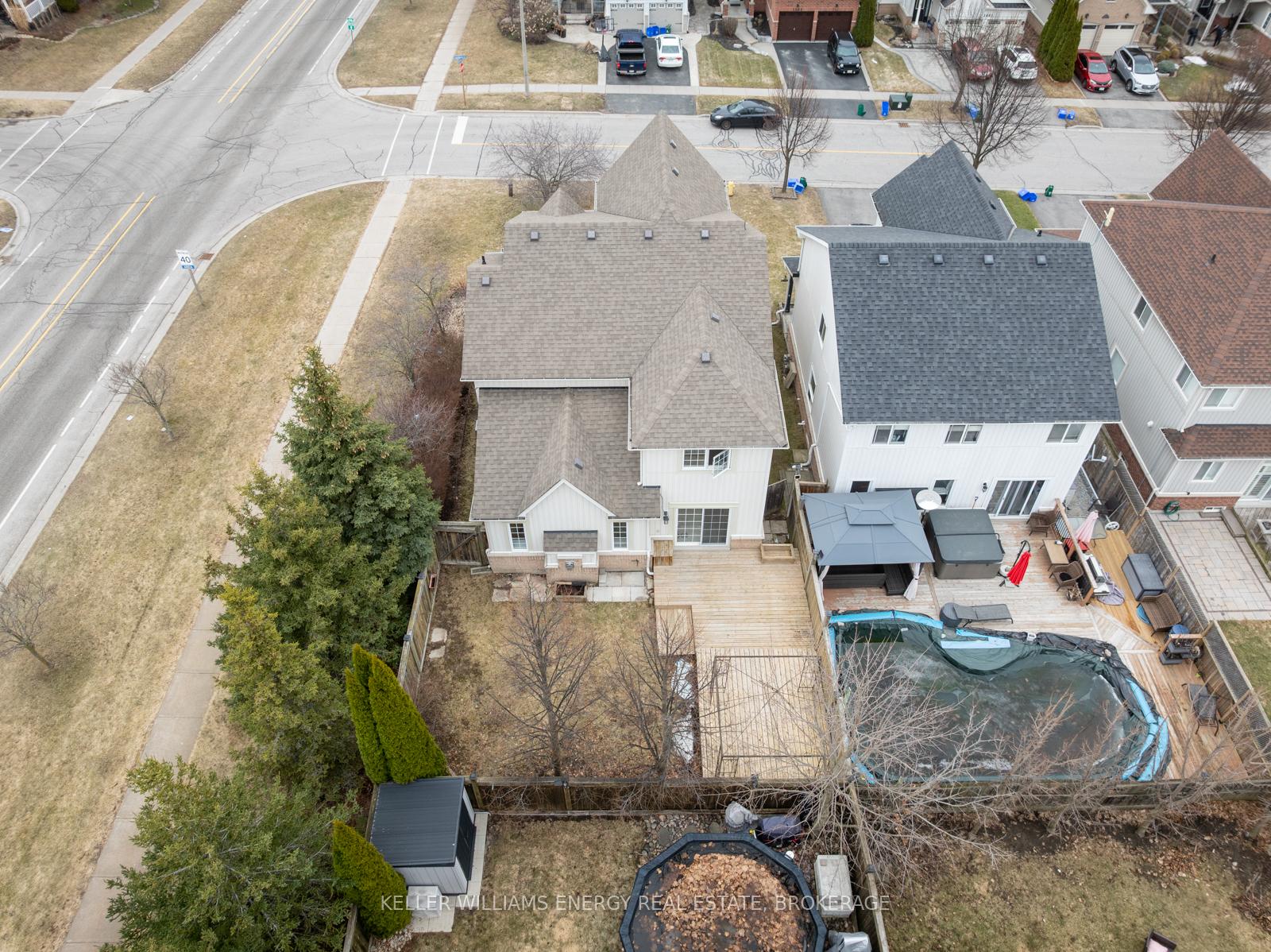 Photo 36 of 1090 Loganberry Street, Oshawa, Pinecrest — HOMEH